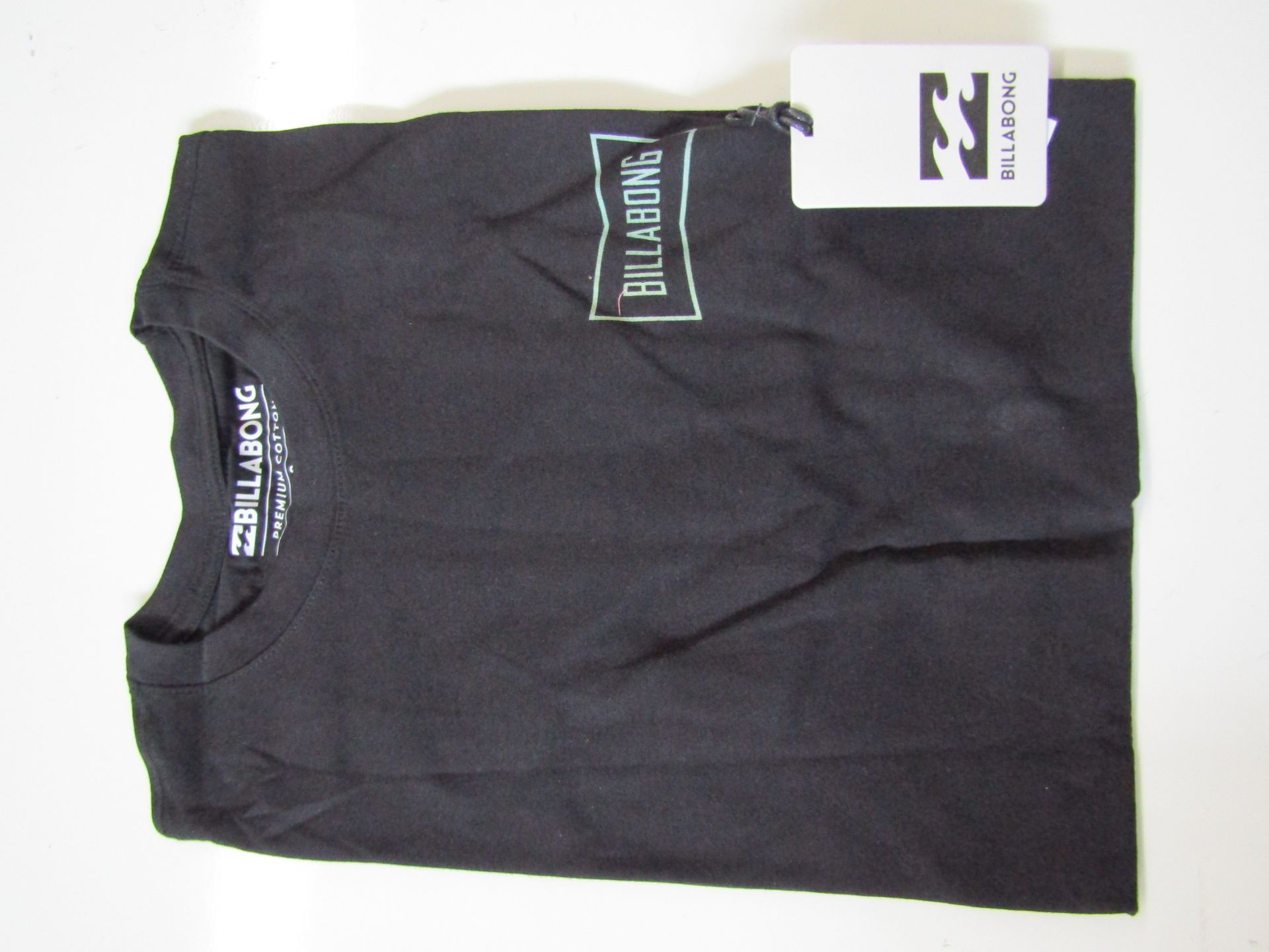 Billabong T/Shirt Black Size M New & Packaged