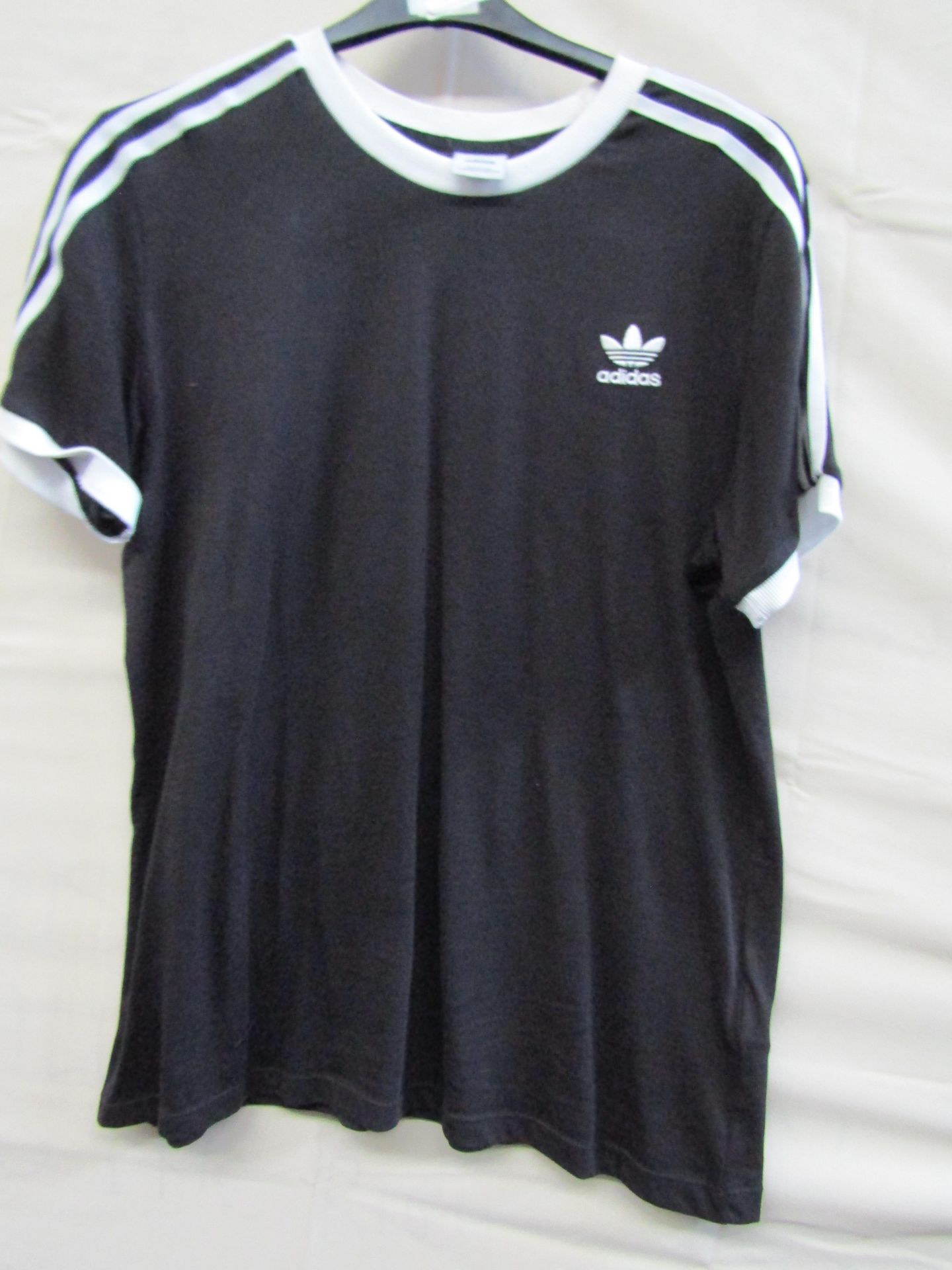 Adidas T/Shirt Black/White Size Approx M ( Has Been Worn ) Fair Condition