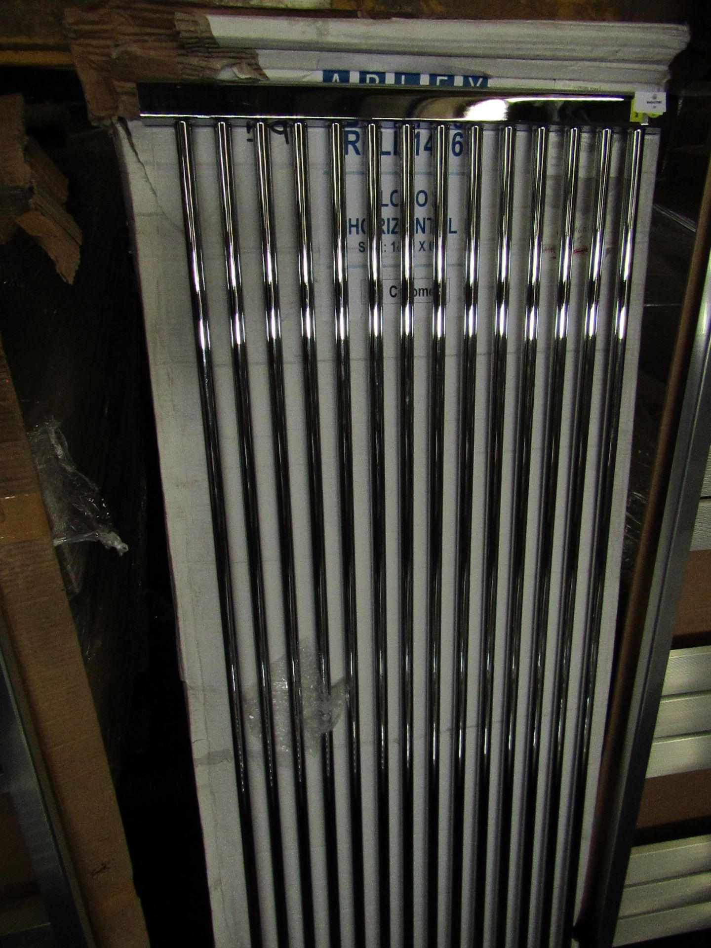 Arley Professional - Loco Horizonal Towel Rail - Chrome - 1400x600mm - Looks To Be In Good