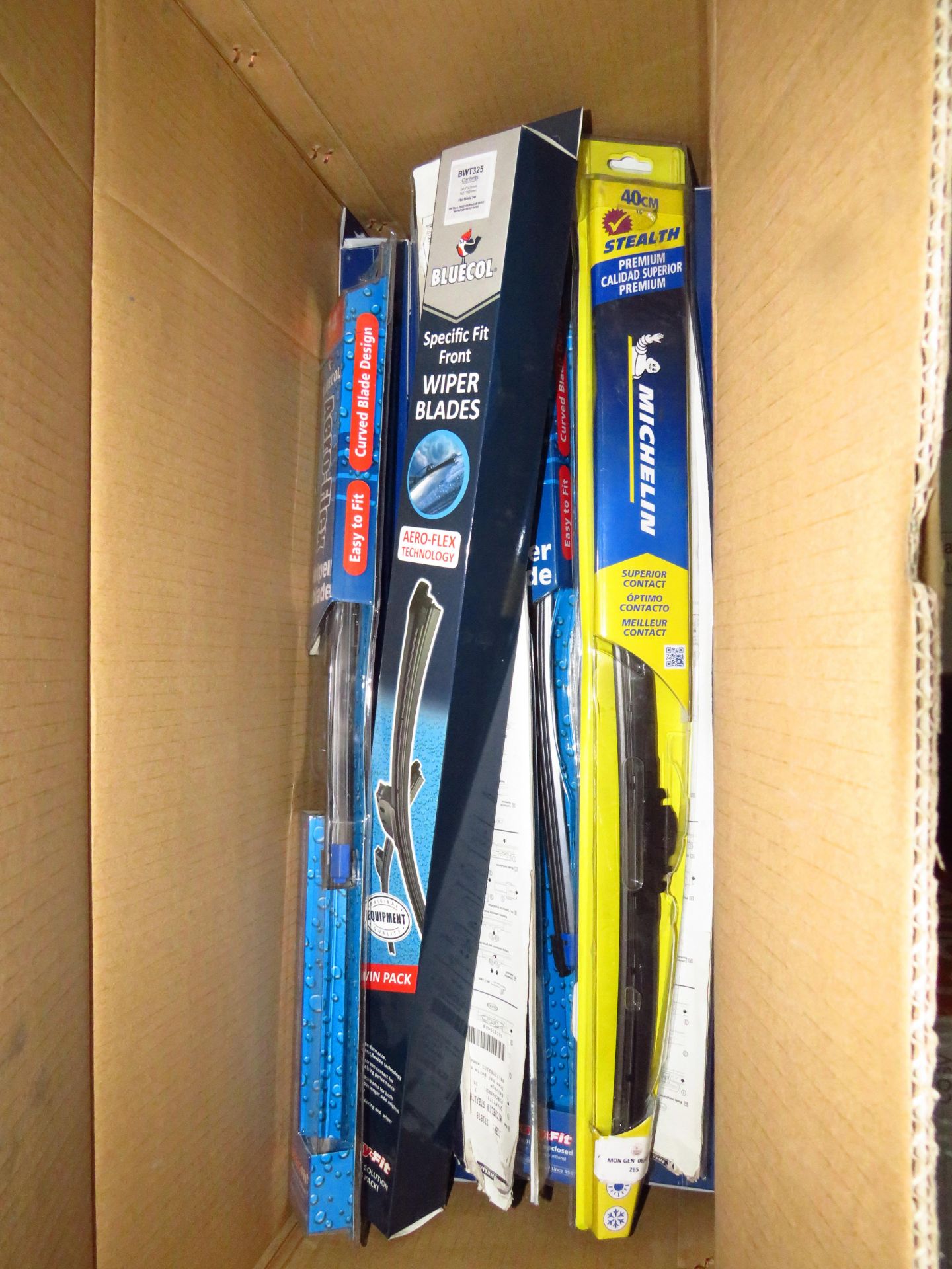 5x mixed Blue Col windscreen wipers, all new, you may have all the same or different sizes but all