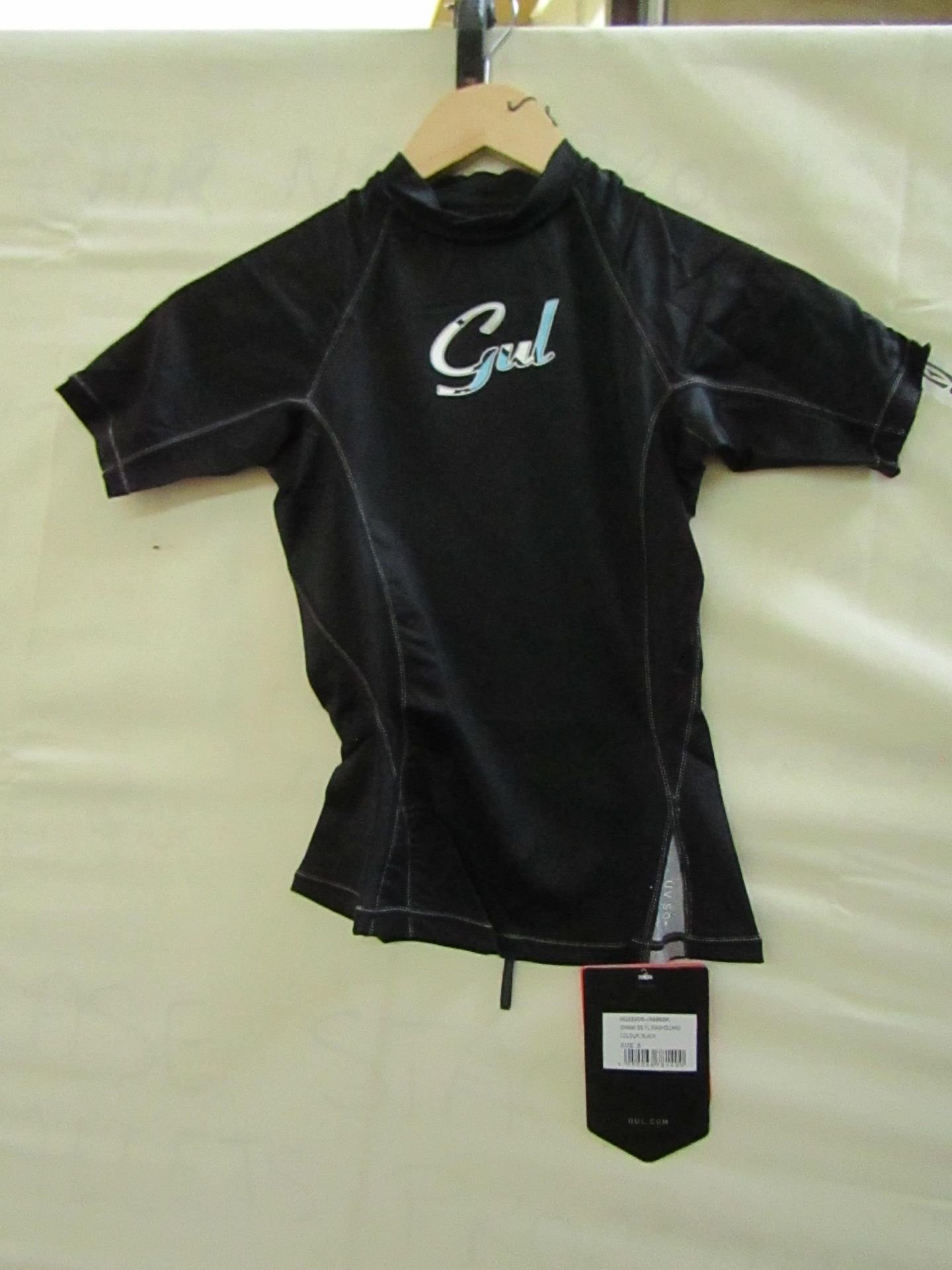 Gul Ladies rash Guard top, size 8, new