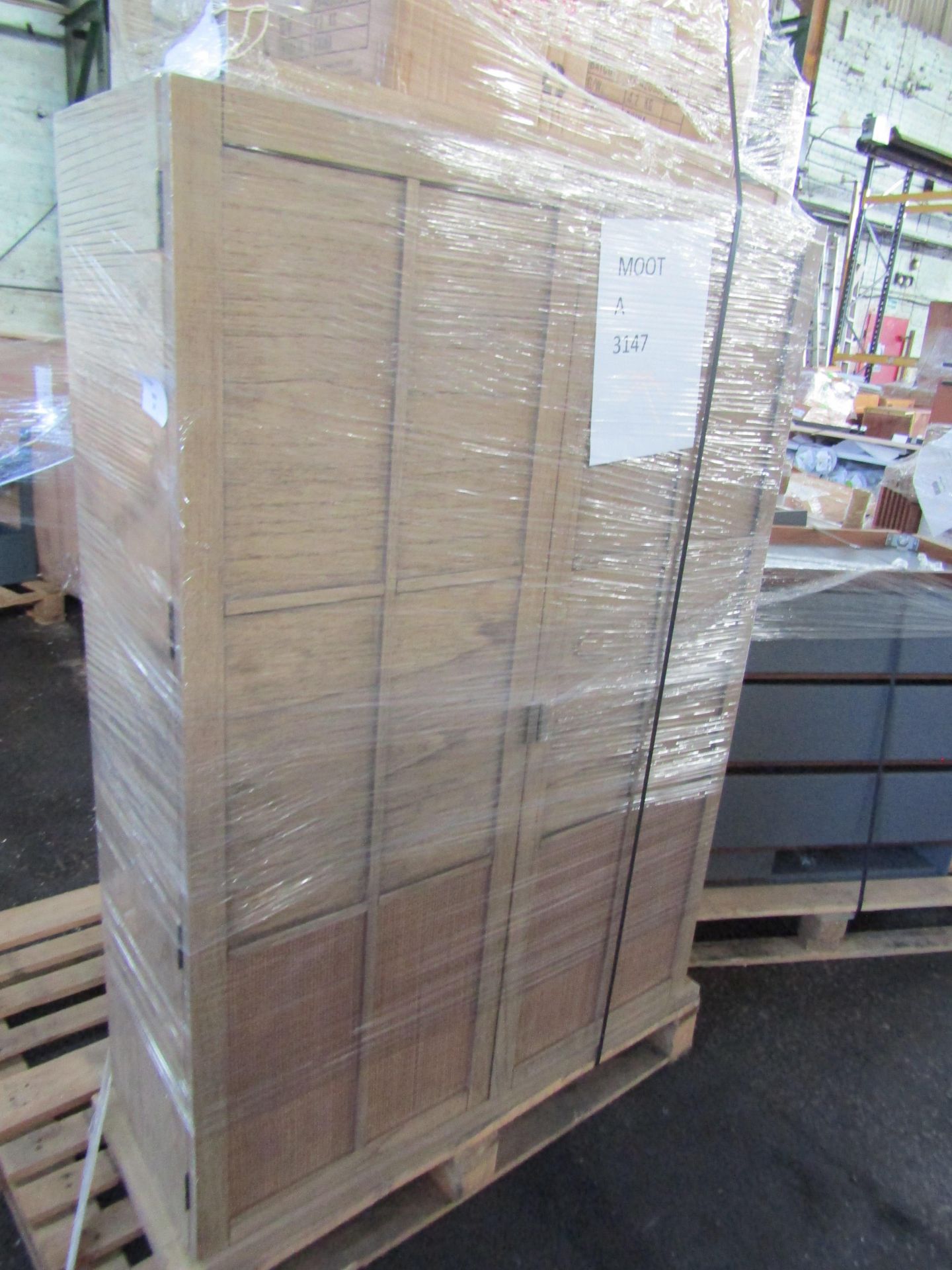 1 Pallet of Mixed Raw Customer returns/undelivered furniture items from Lloyd Pascal. Items may - Image 2 of 2