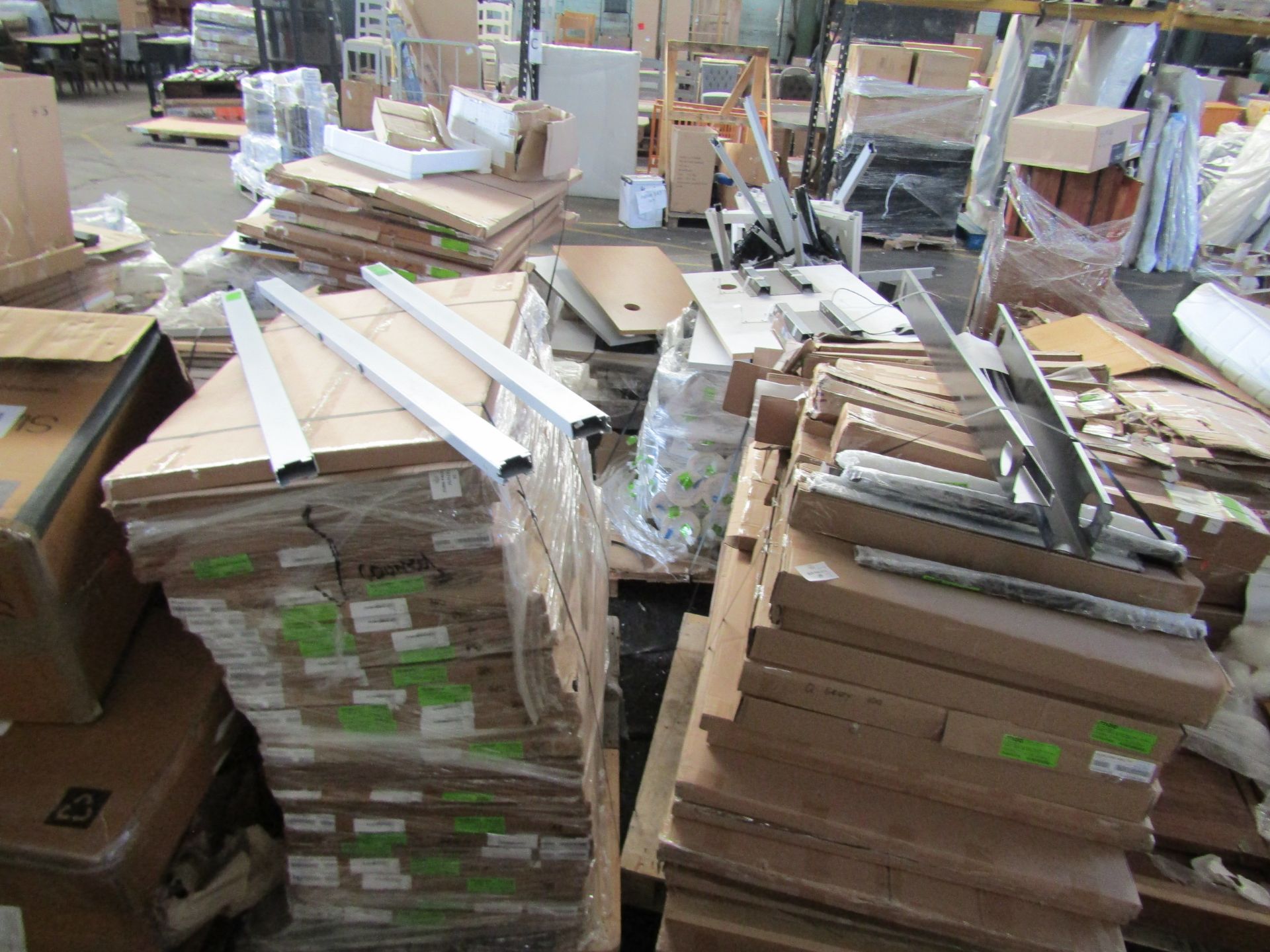 10 x pallets of Hofy Desks. All unchecked