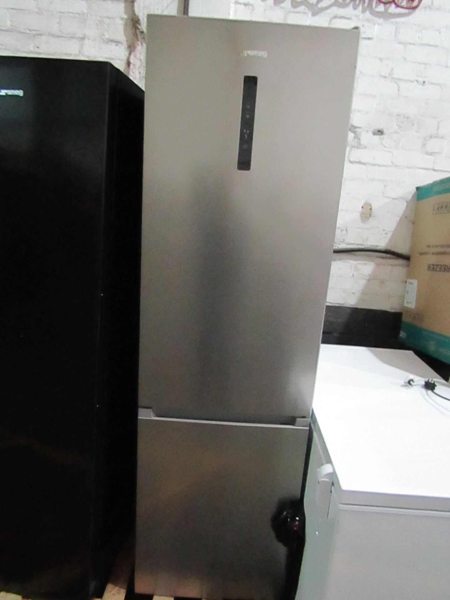 Smeg 60/40 fridge freezer, powers on but doesnt get cold in eitehr the fridge or freezer