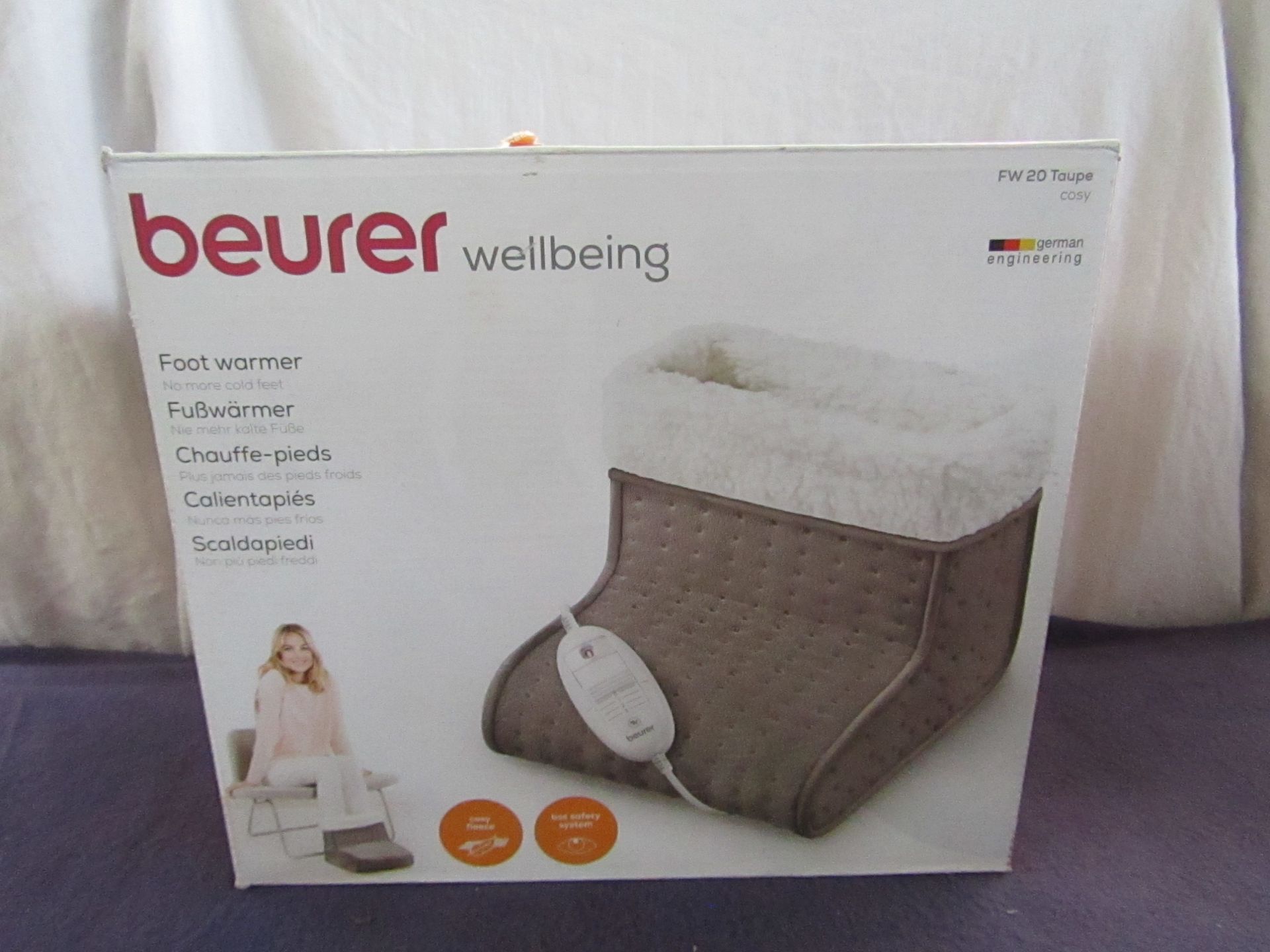 Beurer - FW20 Foot Warmer - Item Is Grade B, But Unchecked By Us & Boxed.