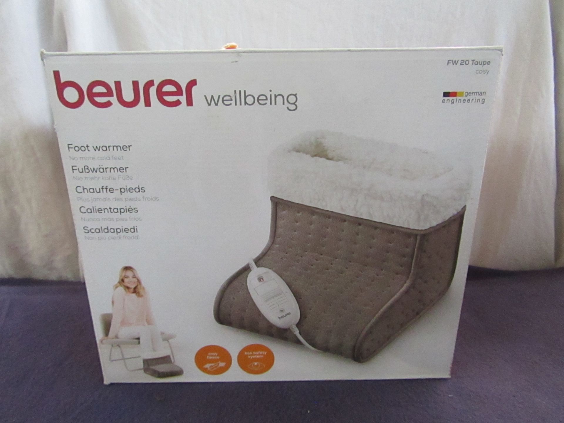 Beurer - FW20 Foot Warmer - Item Is Grade B, But Unchecked By Us & Boxed.