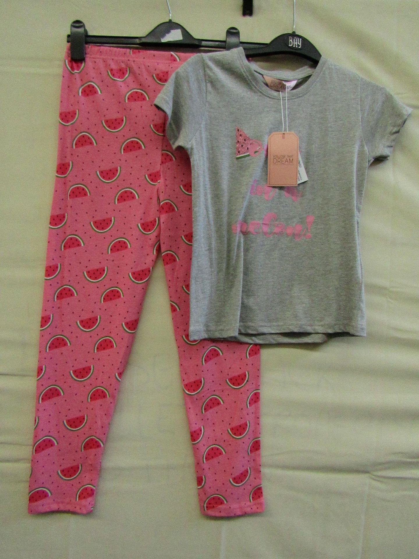 Follow That Dream Girls Jersey Fun Print Top & Leggings Pyjama Set Aged 11-12yrs New & Packaged