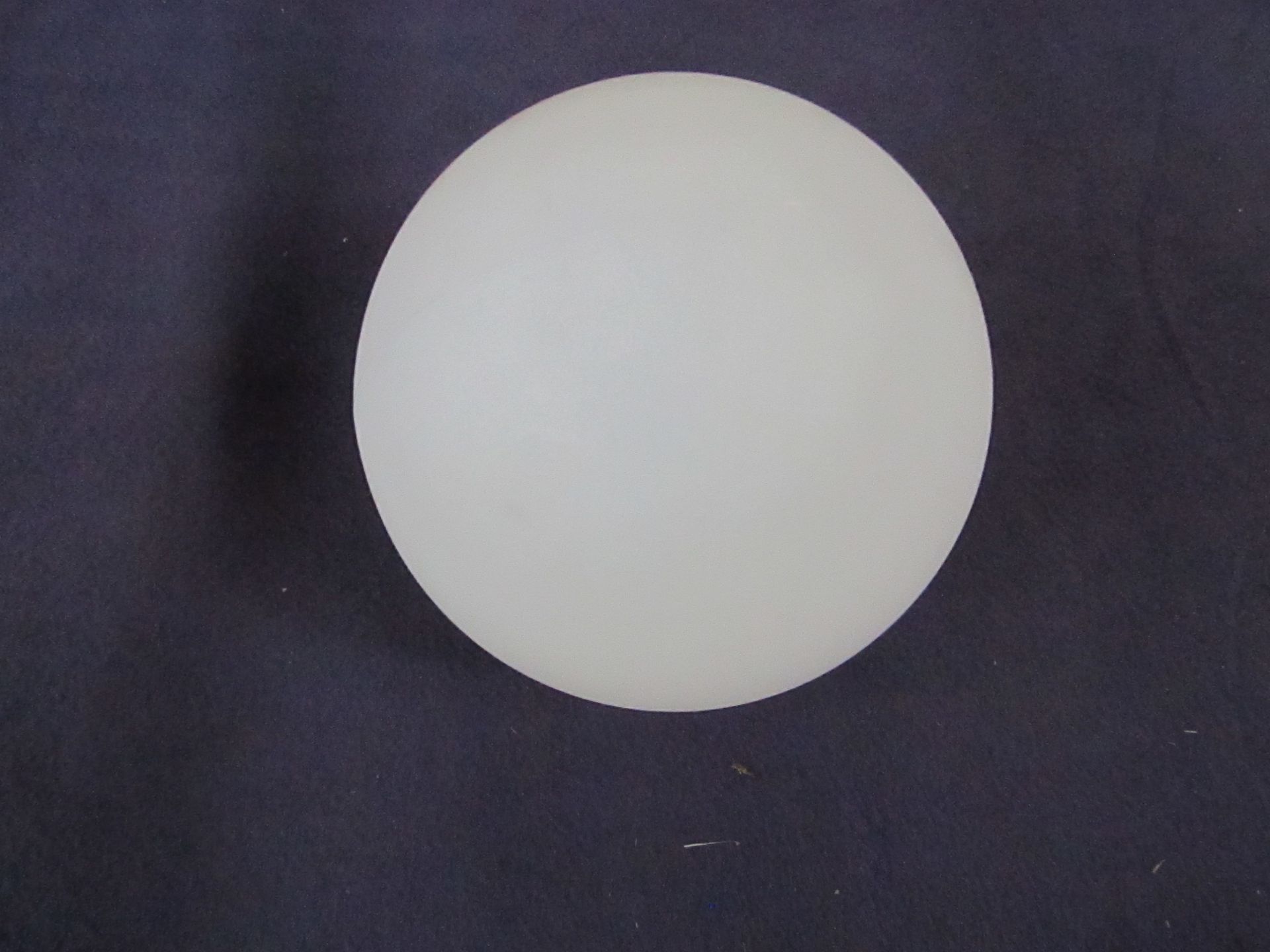 Smart Solar - Lunieres White Orb Light - Boxed.