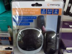 Mercury Wireless plug In door bell with Led alert, new and packaged