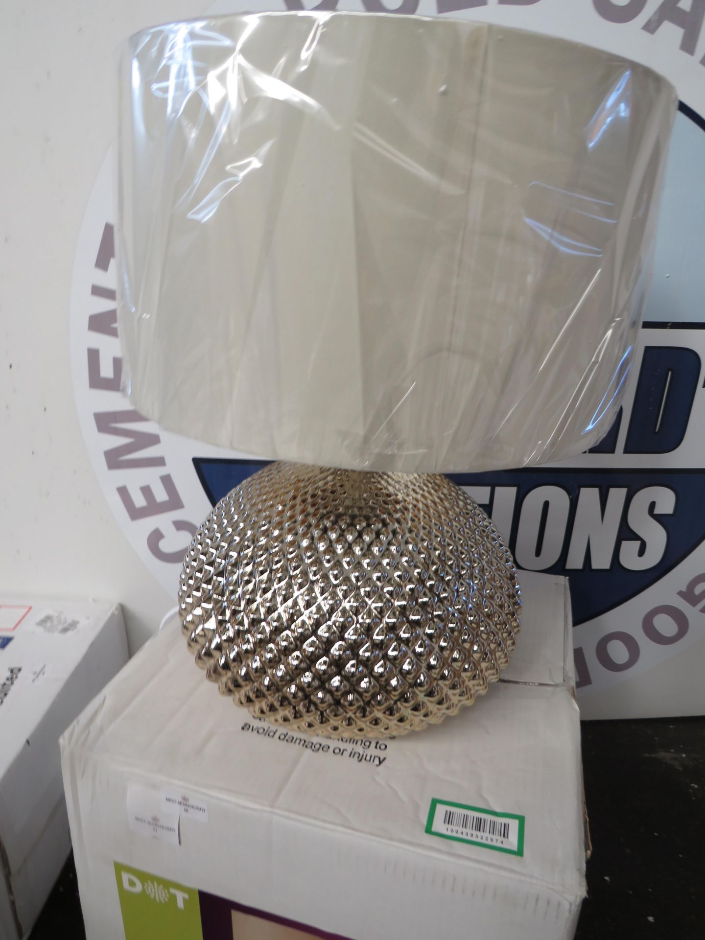 Searchlight 2l Hobnail Table Lamp - Gold RRP ¶œ130.00 (PLT 2plt)