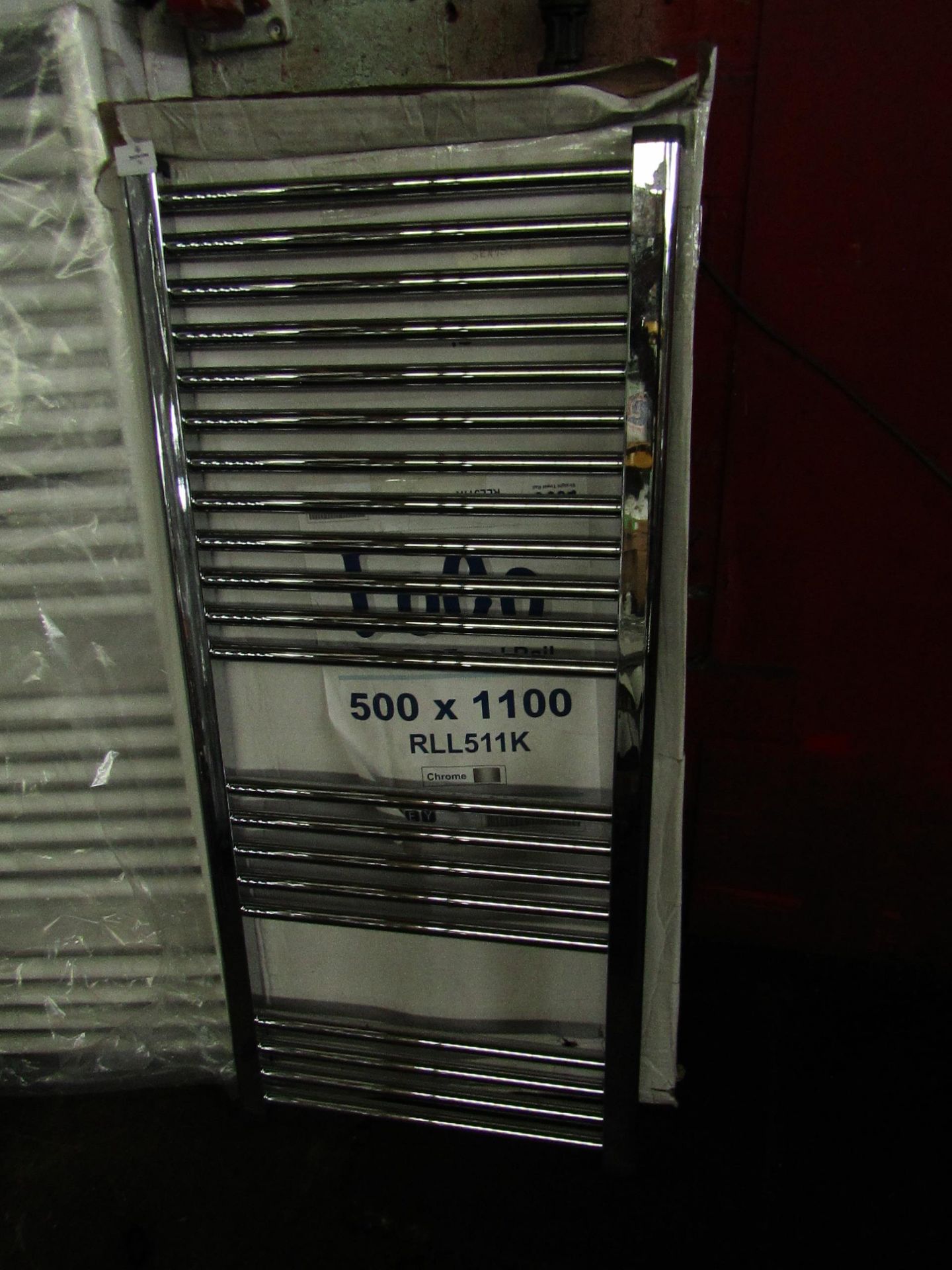 Arley Professional - Loco Straight Towel Rail - Chrome - 500x1100mm - Good Condition & Boxed.