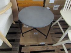 Moot Group Gallery Outdoor Waterman Coffee Table Grey RRP Â£140.00 (PLT S23) - The items in this lot