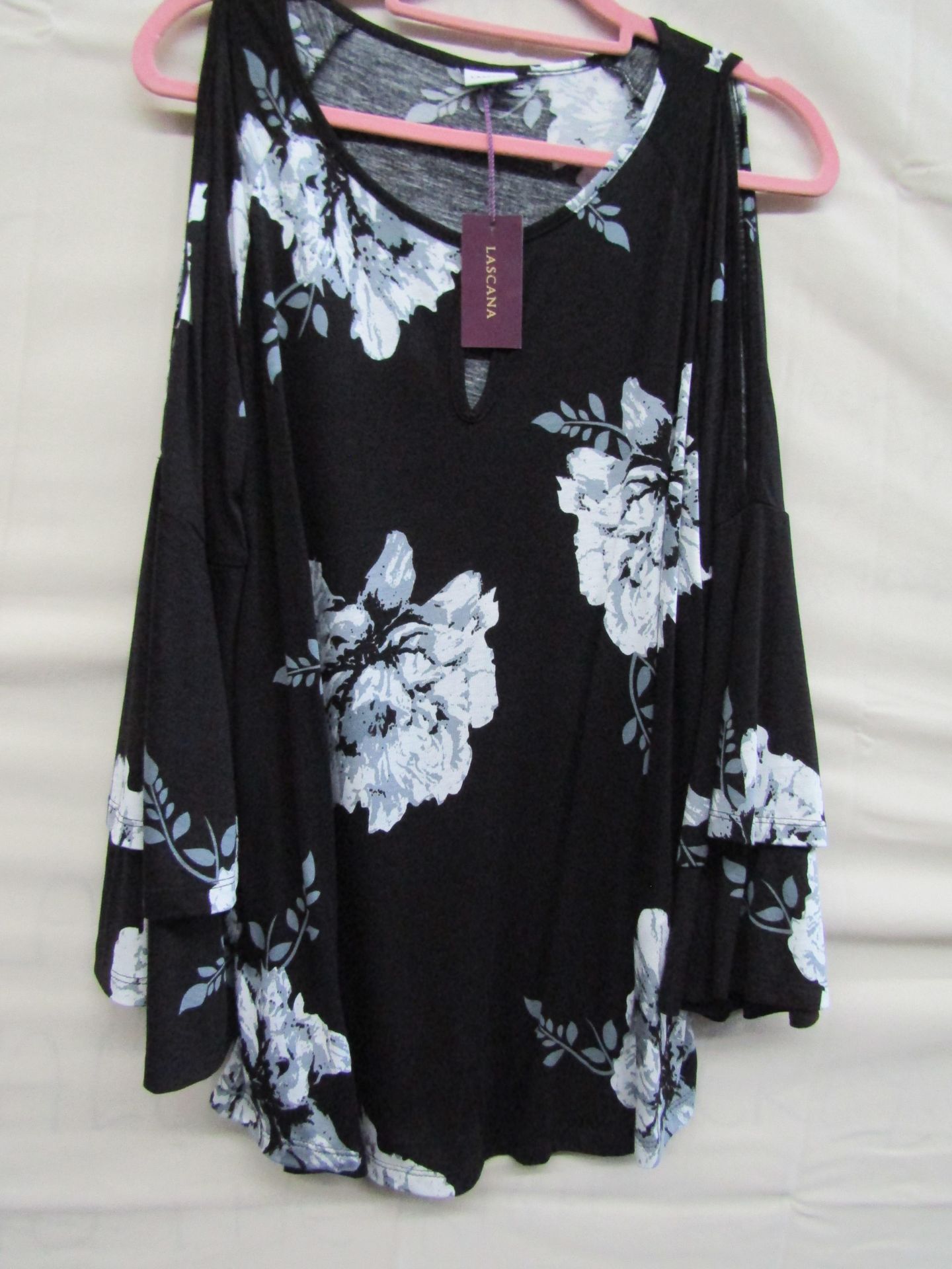 Lascana Top Black With Flower Design Size 14/16 New With Tags