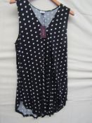 Lascana Top Black With White Dot Design Size 14/16 May Have Been Worn No Tags