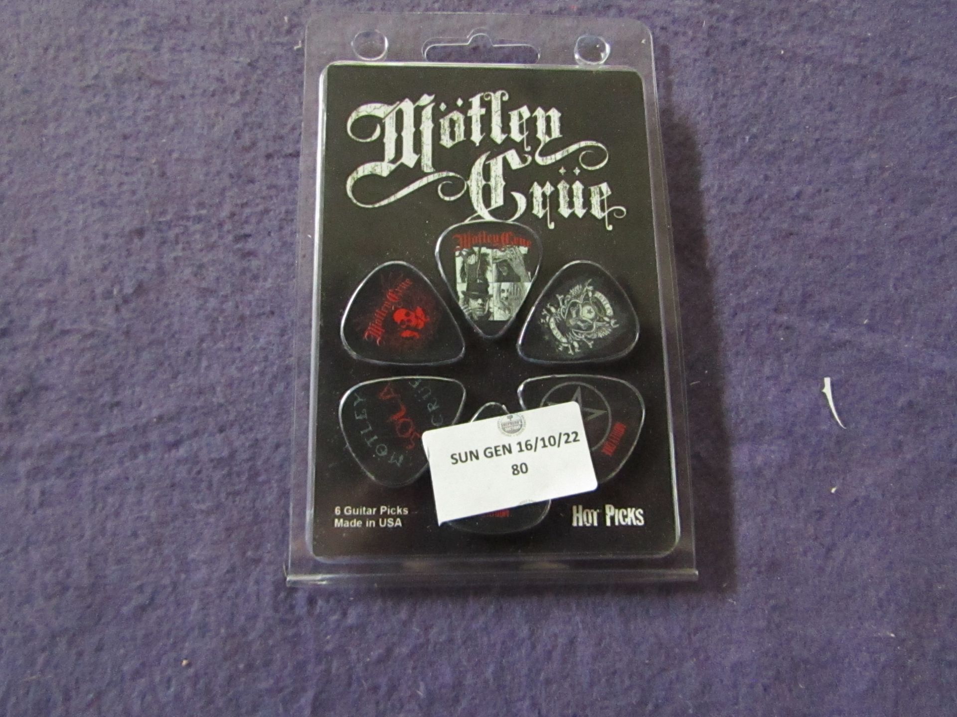 6x Hot Picks - Motley Crue Set of 6 Guitar Picks - Unused & Packaged.