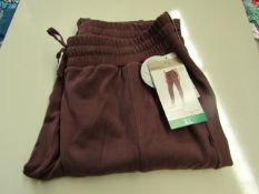 Mondetta - Ladies Cozy Joggers - Berry Flint Size XL - New With Tags.