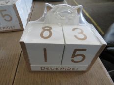 Rowen Group White & Gold Cat Block Calendar RRP Â£08.00 - This item looks to be in good condition