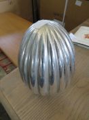 Rowen Group Aphrodite Medium Silver Ceramic Egg RRP Â£12.00 - This item looks to be in good