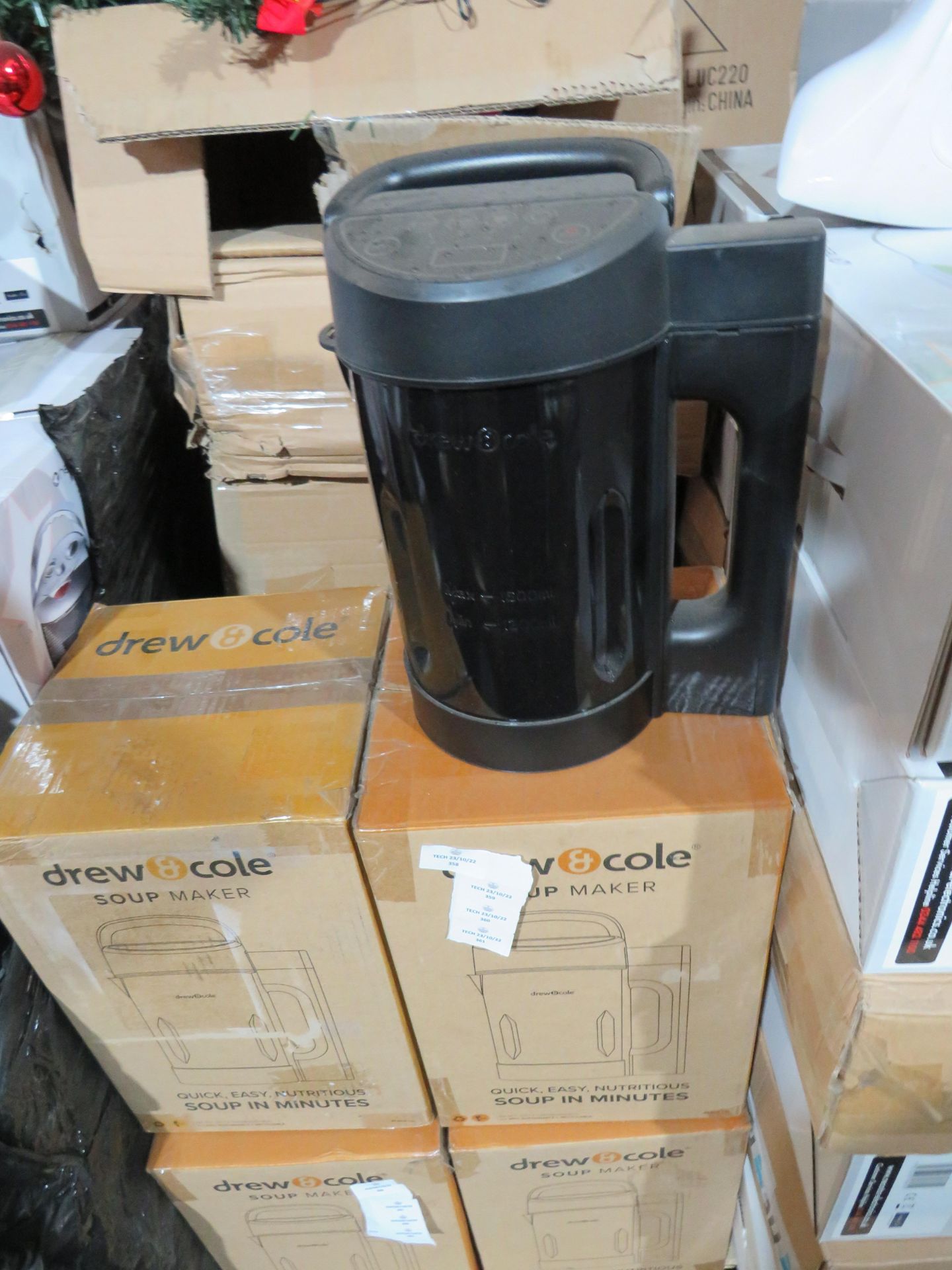 | 1X | DREW AND COLE SOUP MAKER | REFURBISHED AND BOXED | RRP ?70 |