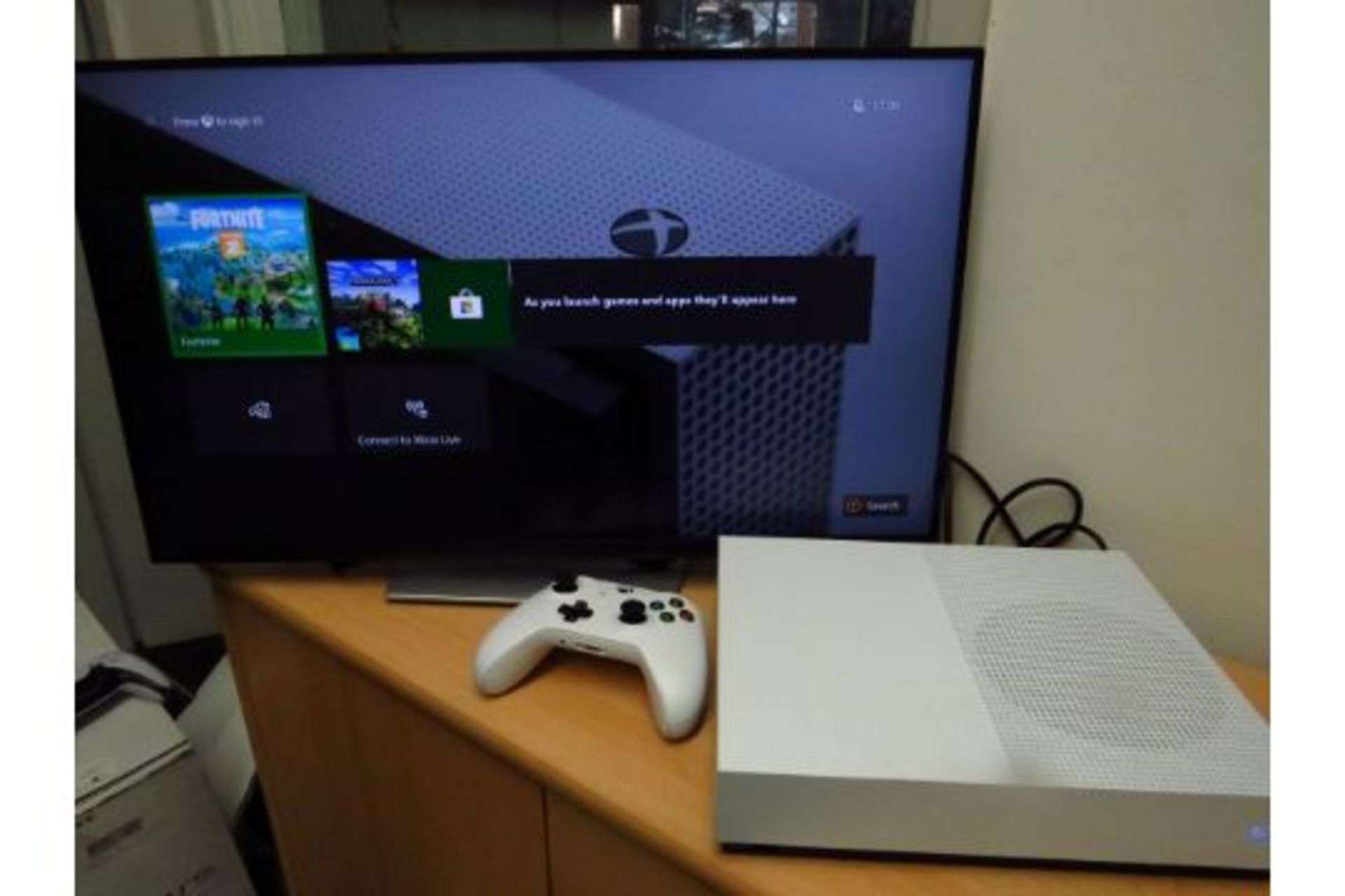 Xbox one S 1TB All digital console, powers on and  goes through to the home screen, comes with - Image 2 of 2