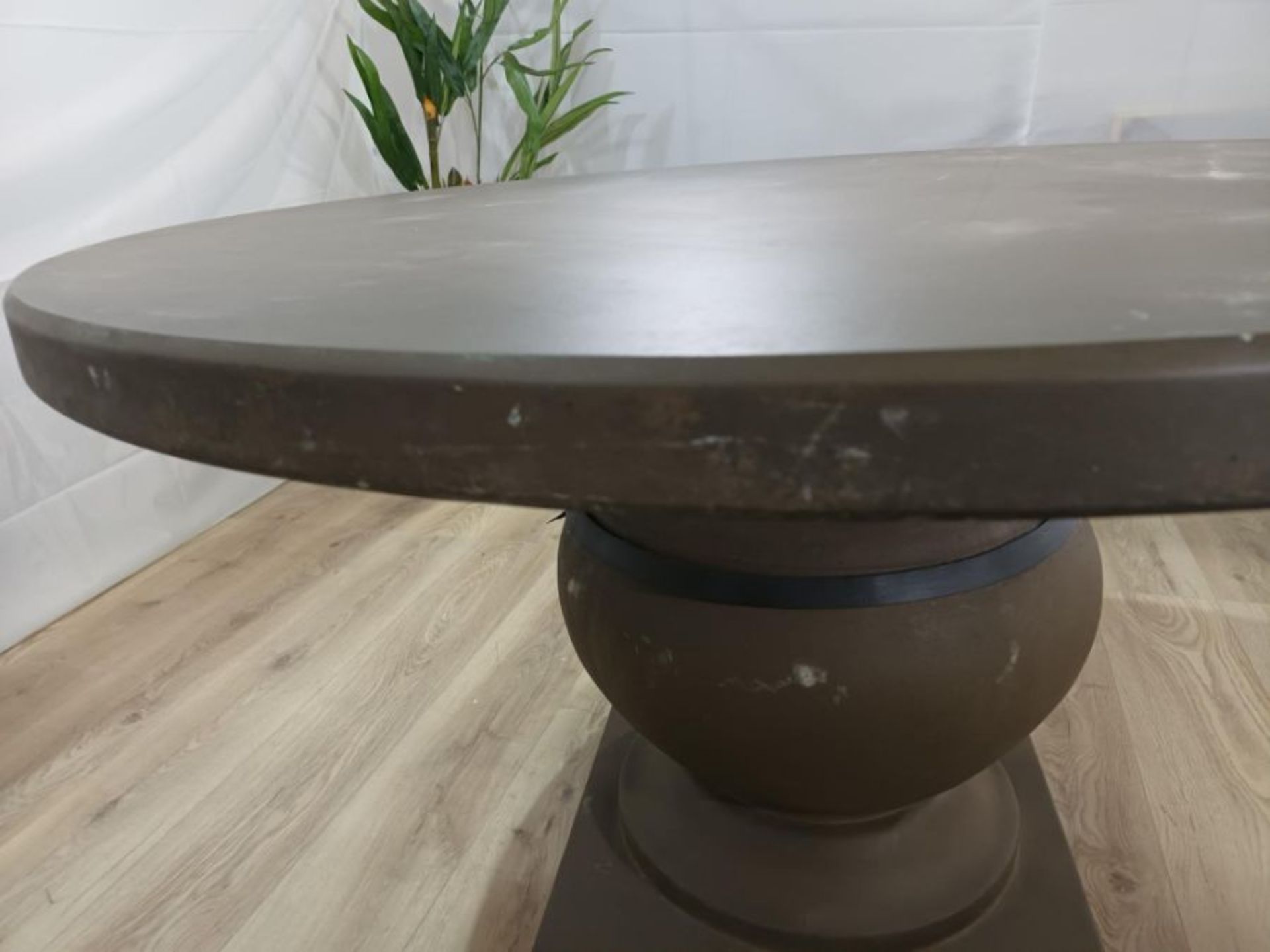 Oka Round Callanish Dining Table Brown RRP £2095.00 Graded Return SKU OKA-9XOT047BRM-0-BC90 A scaled