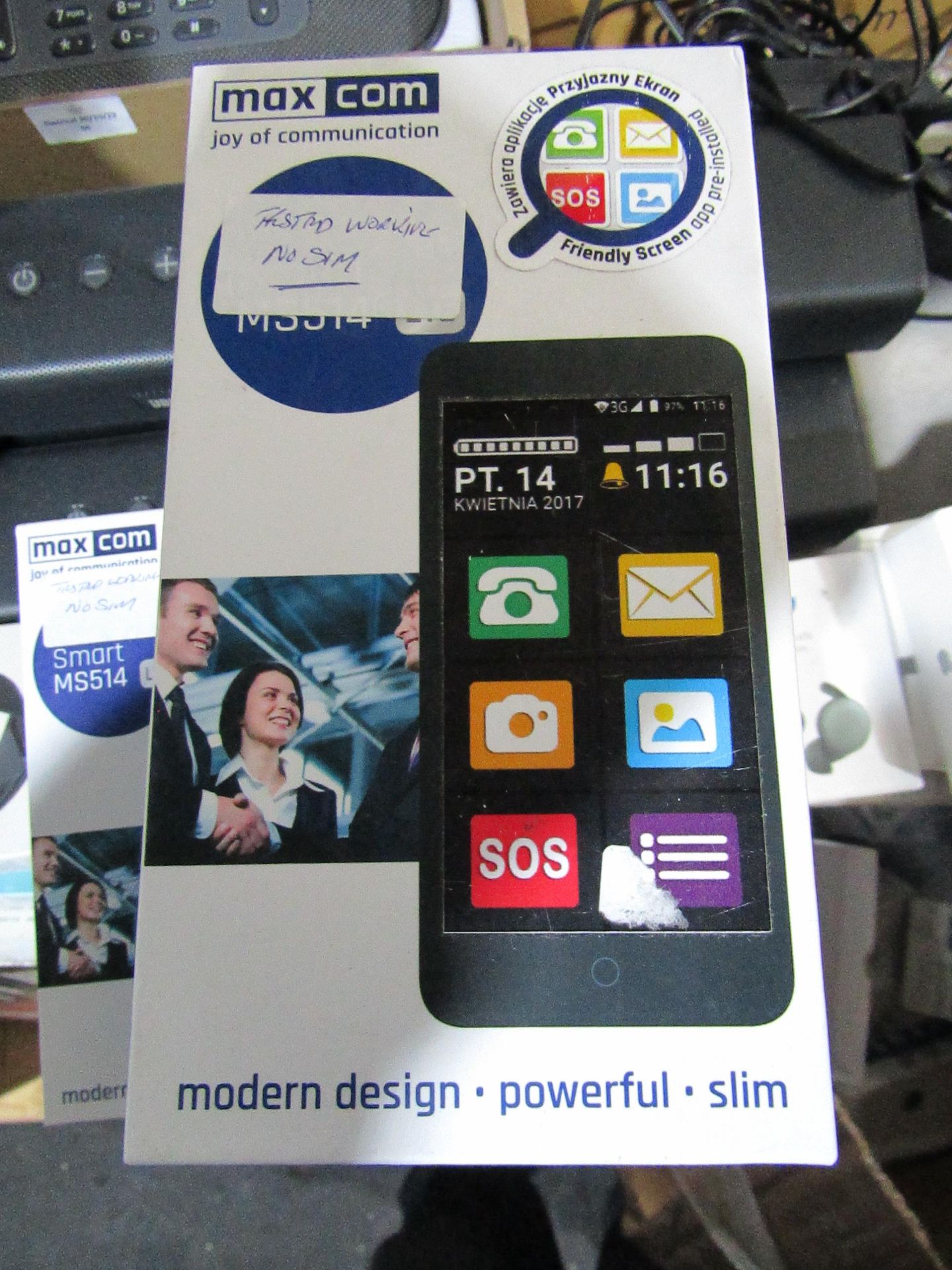 MaxCom Smart MS514 LTE Phone in original box powers on needs sim