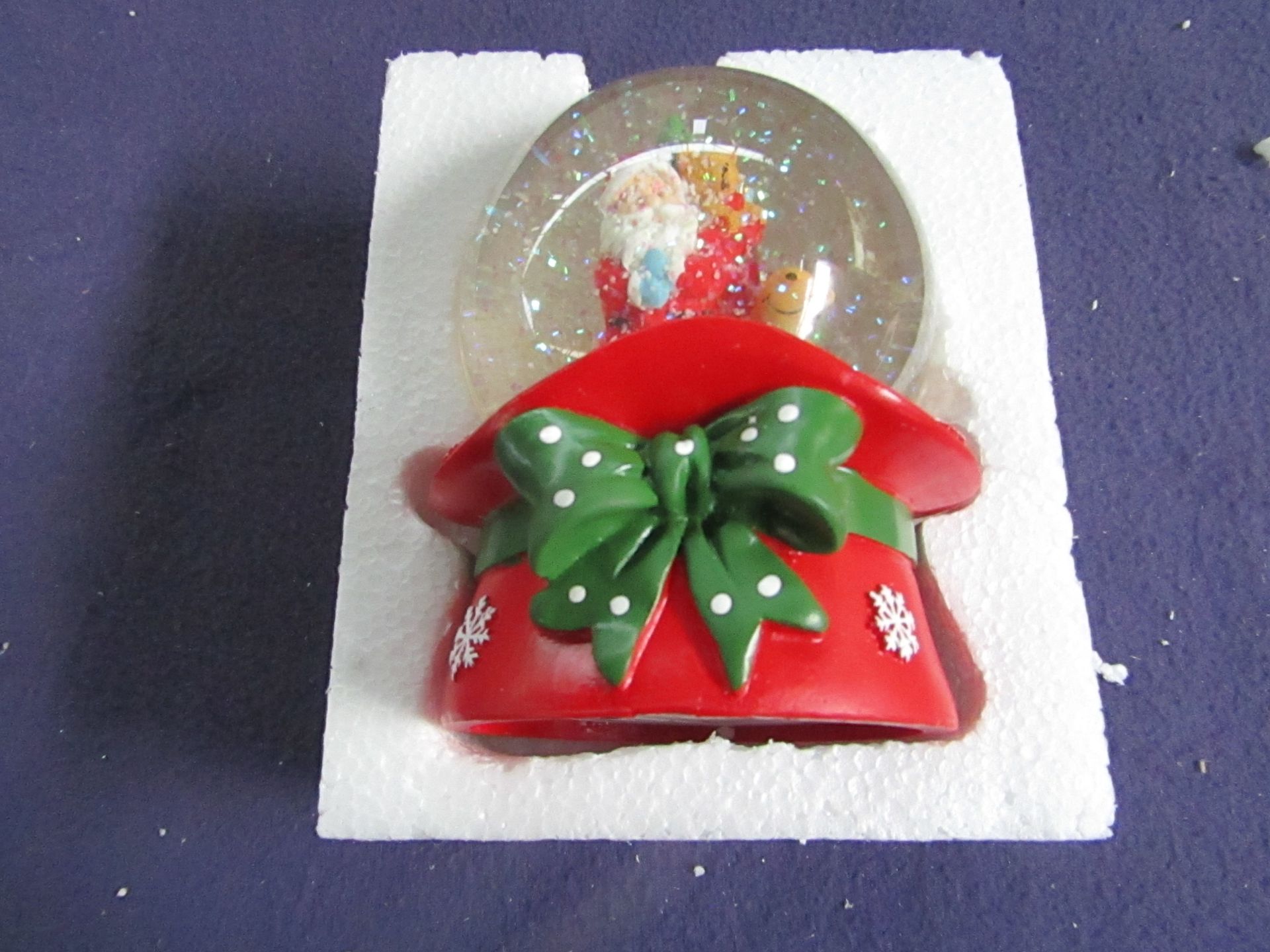 Celebright - LED Christmas Musical Snowglobe - Unchecked & Boxed.