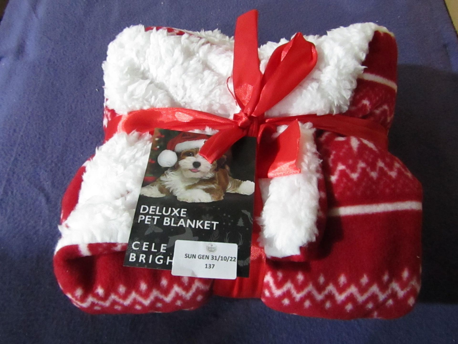 Celebright - Deluxe Christmas Pet Blanket - Good Condition, No Packaging.