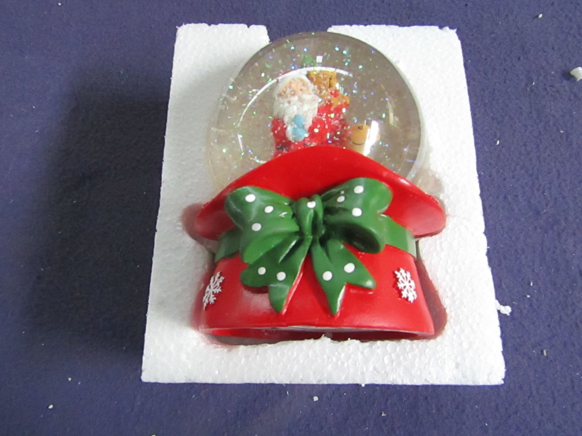 Celebright - LED Christmas Musical Snowglobe - Unchecked & Boxed.