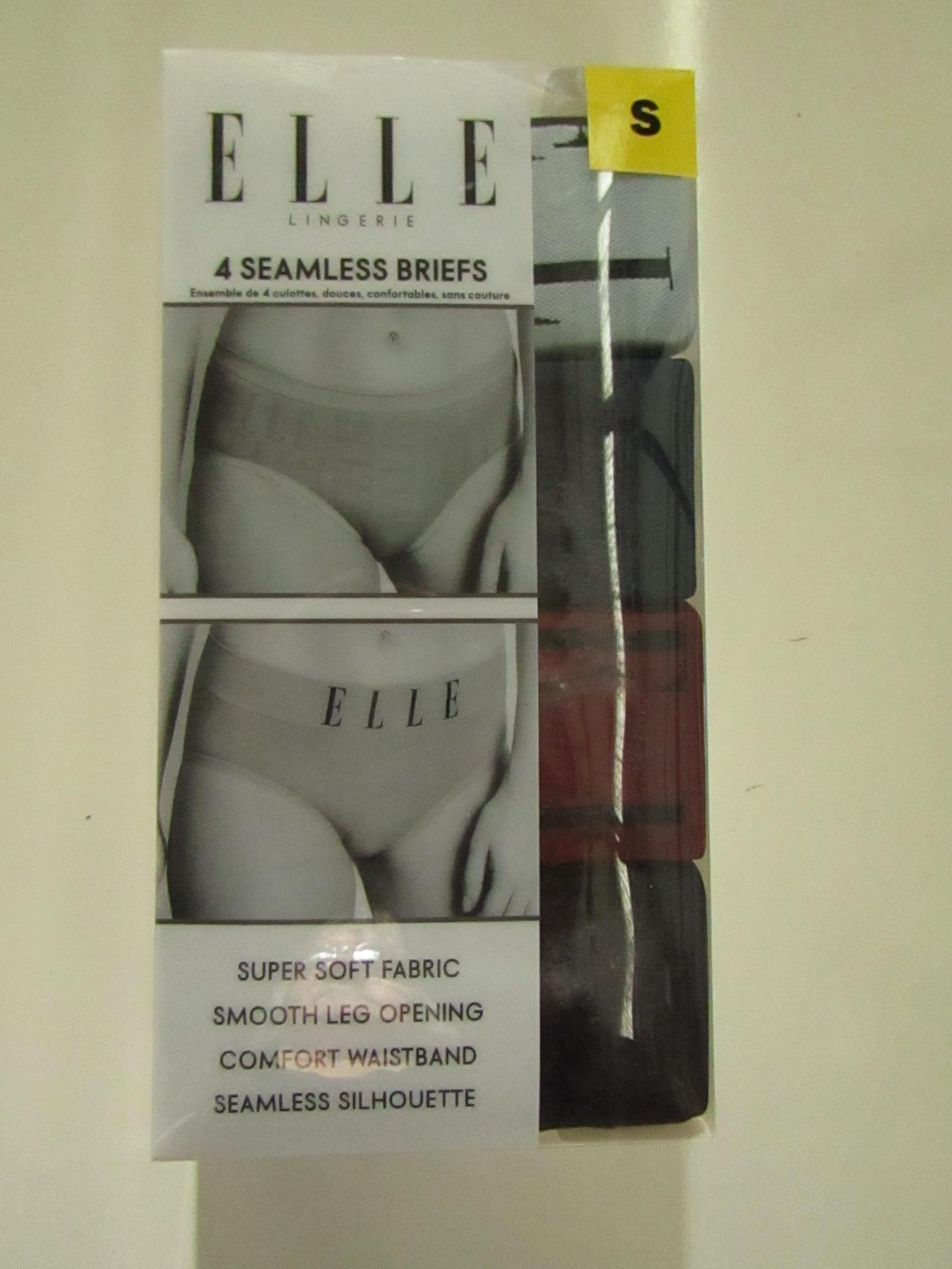 Elle - Seamless Ladies Briefs ( Pack of 4 ) - Size Small - new & Packaged.