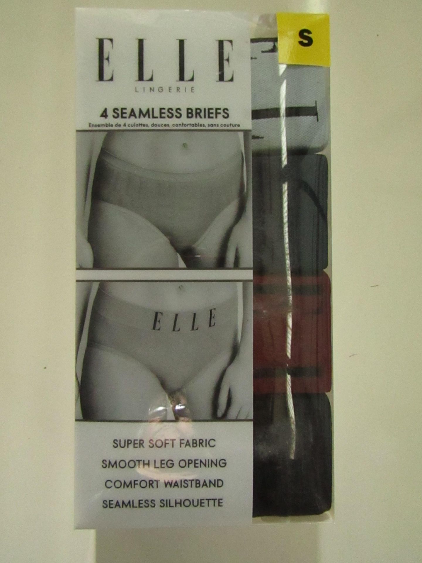 Elle - Seamless Ladies Briefs ( Pack of 4 ) - Size Small - new & Packaged.