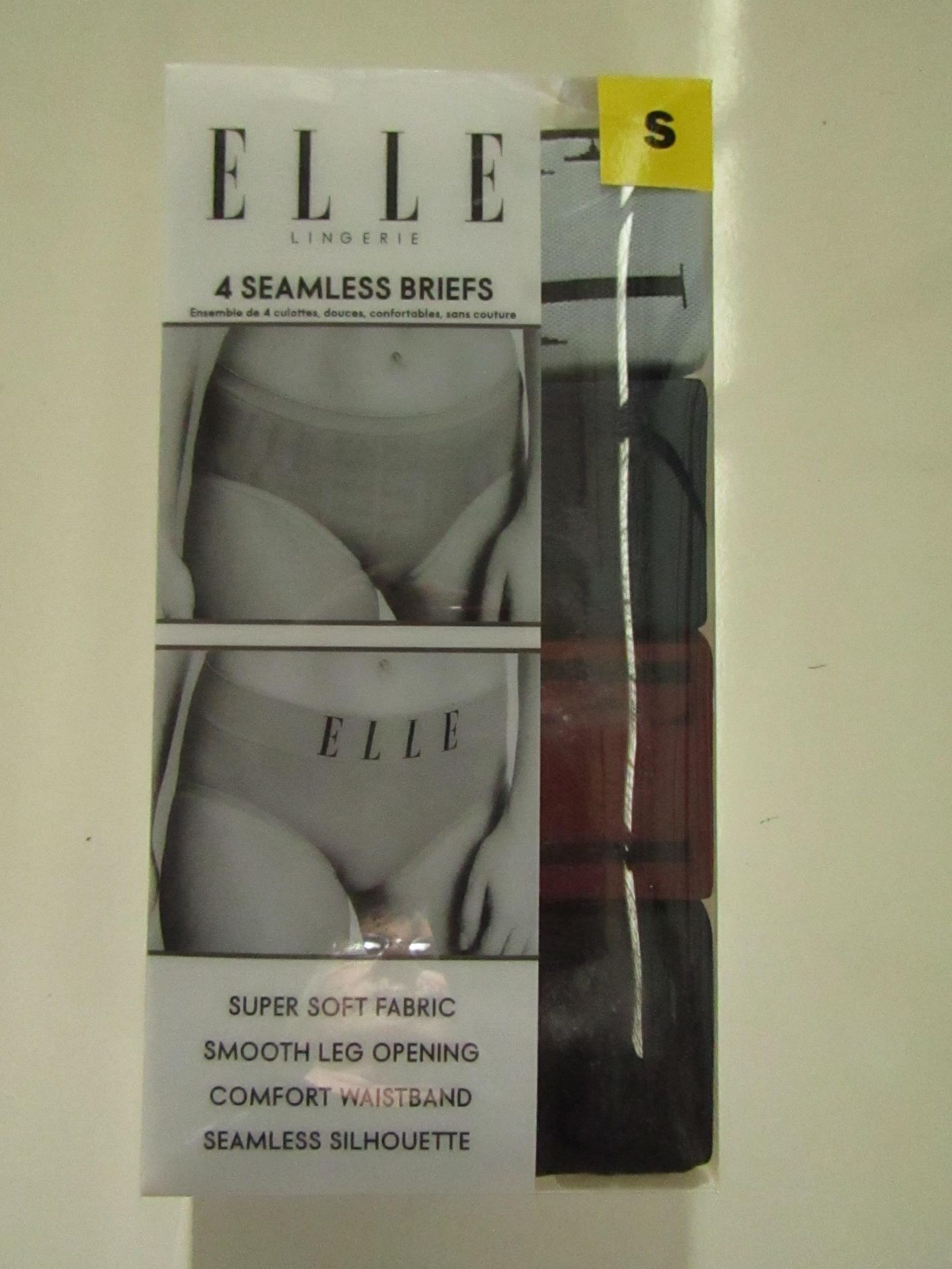 Elle - Seamless Ladies Briefs ( Pack of 4 ) - Size Small - new & Packaged.