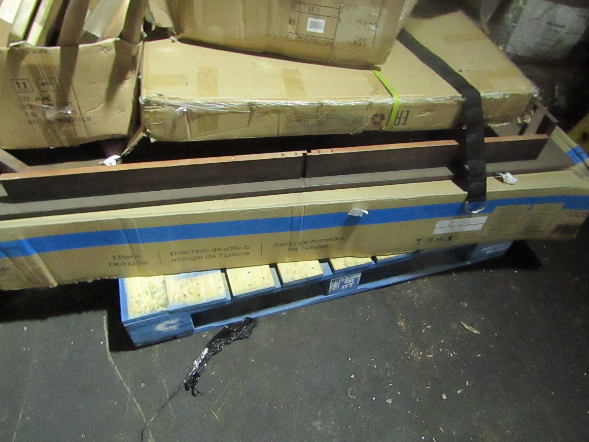 Pallet of mixed customer returns furnitiure. All unchecked