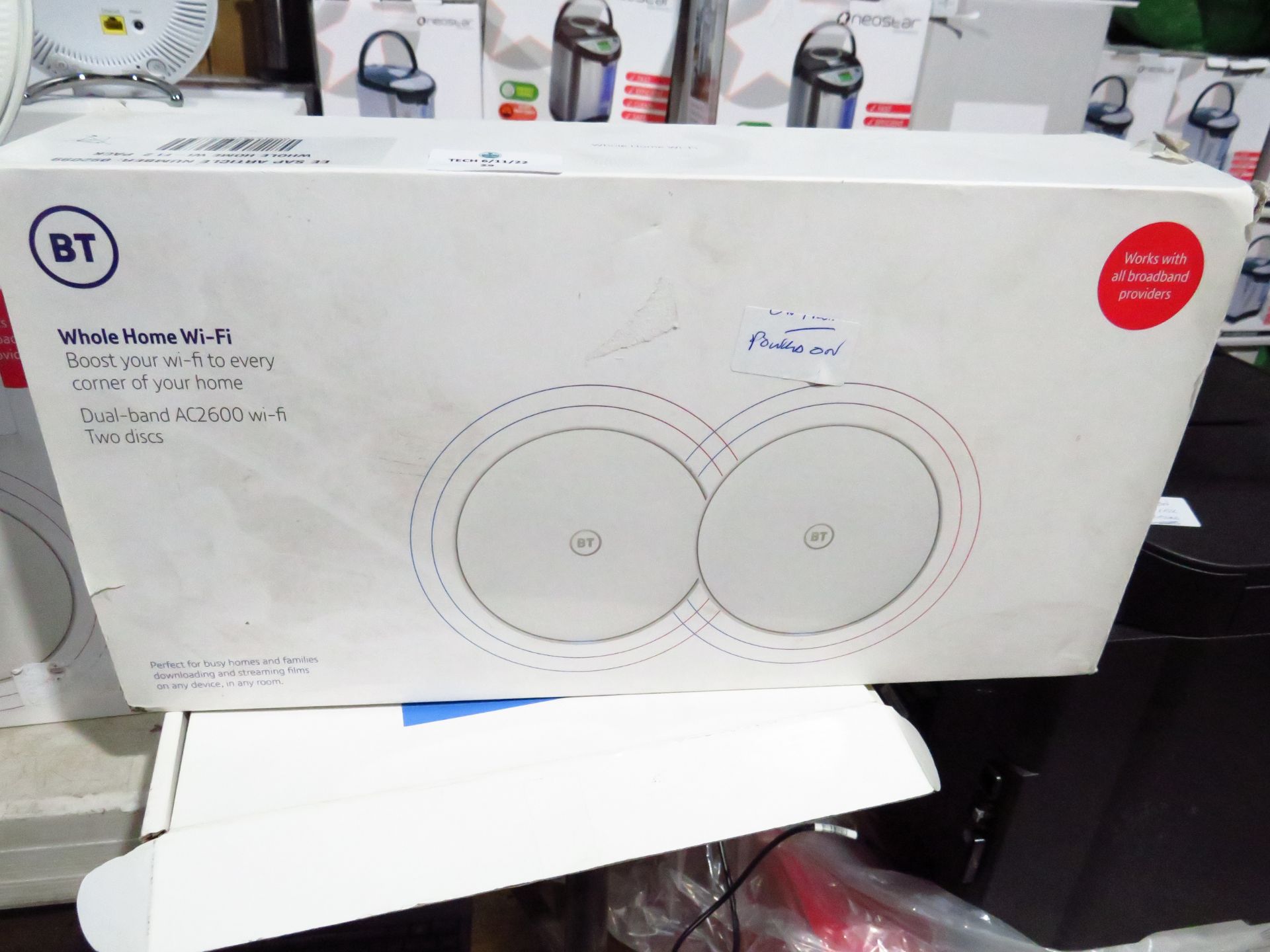 BT Whole Home Dual Band AC2600 wi-fi two discs in original packaging powers on