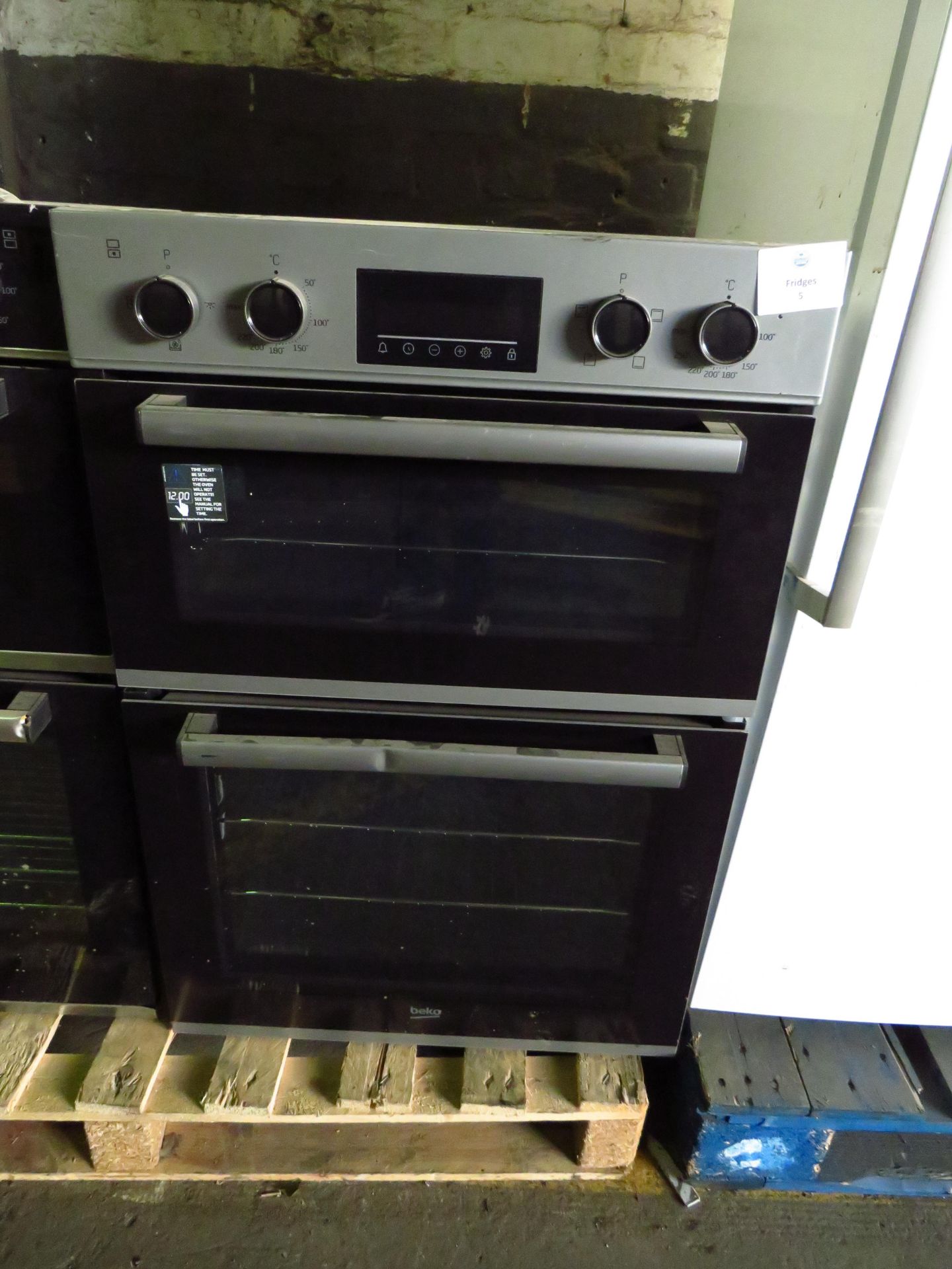 BEKO Pro Recycled Net Electric Double Oven Silver BBXDF22300S RRP ??329.00 - The items in this lot