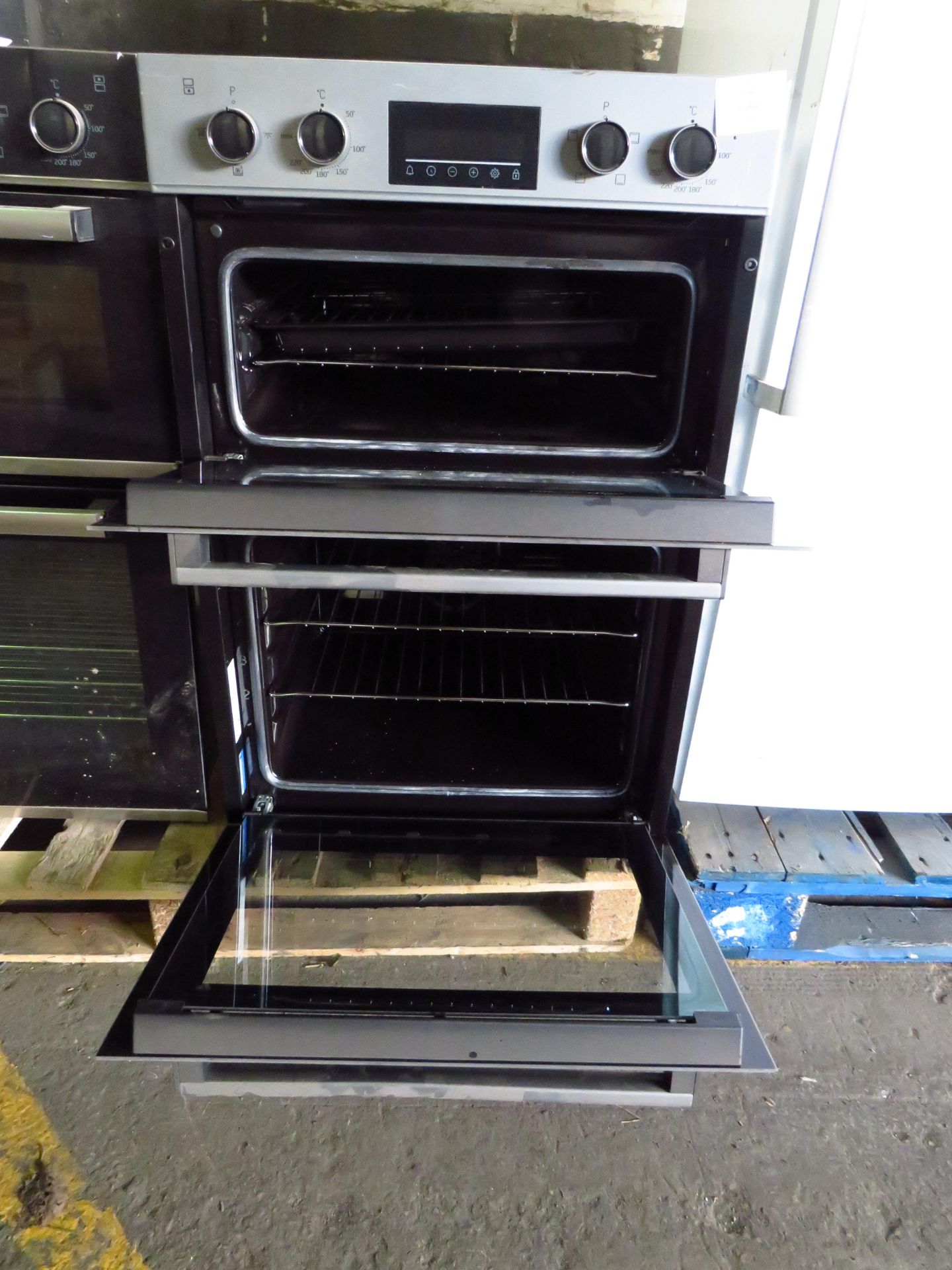 BEKO Pro Recycled Net Electric Double Oven Silver BBXDF22300S RRP ??329.00 - The items in this lot - Image 2 of 2