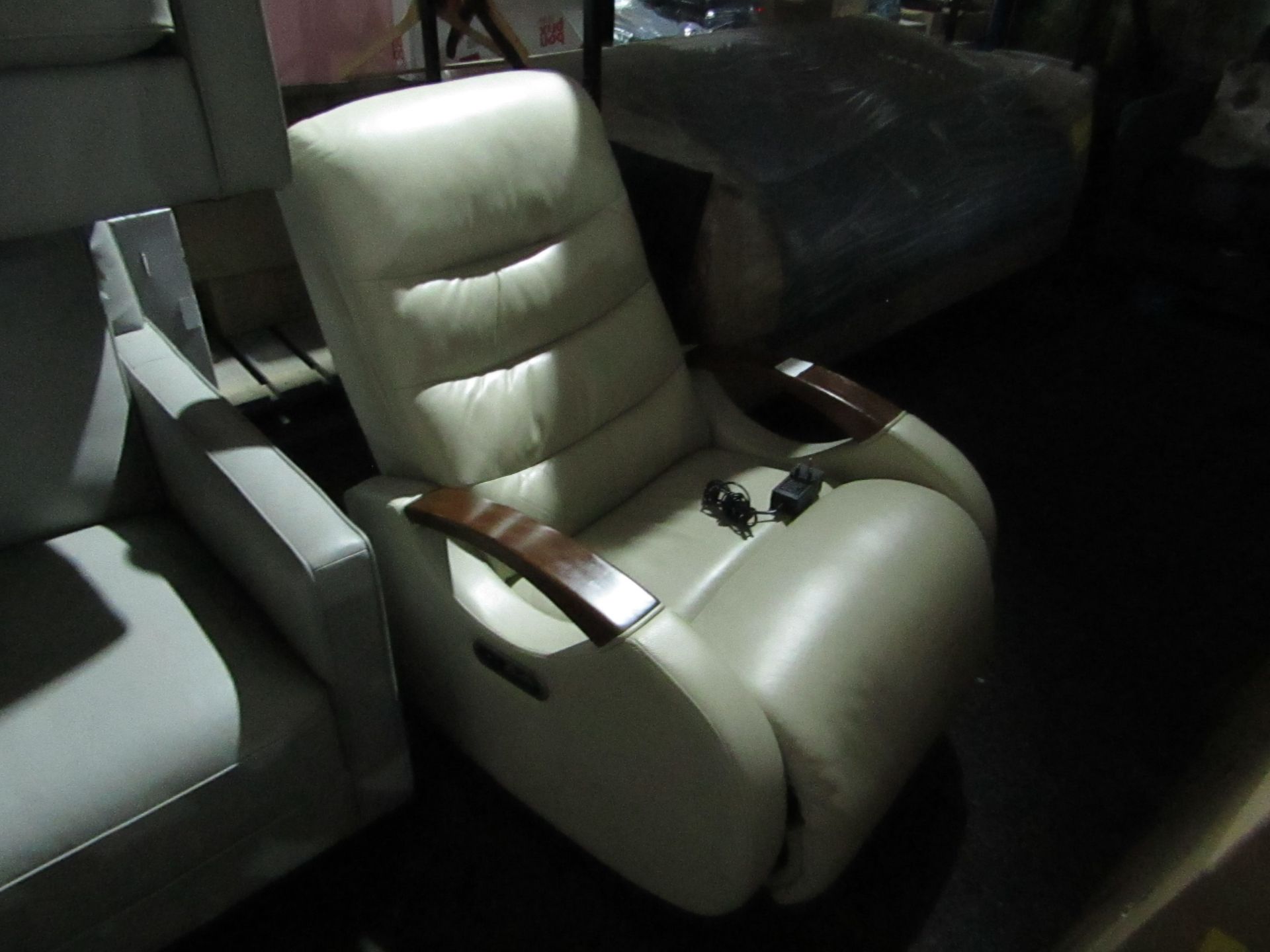 NO VAT!!! Thomasville Benson Cream Leather Power Glider Rocker and Reclining Chair with USB Port.