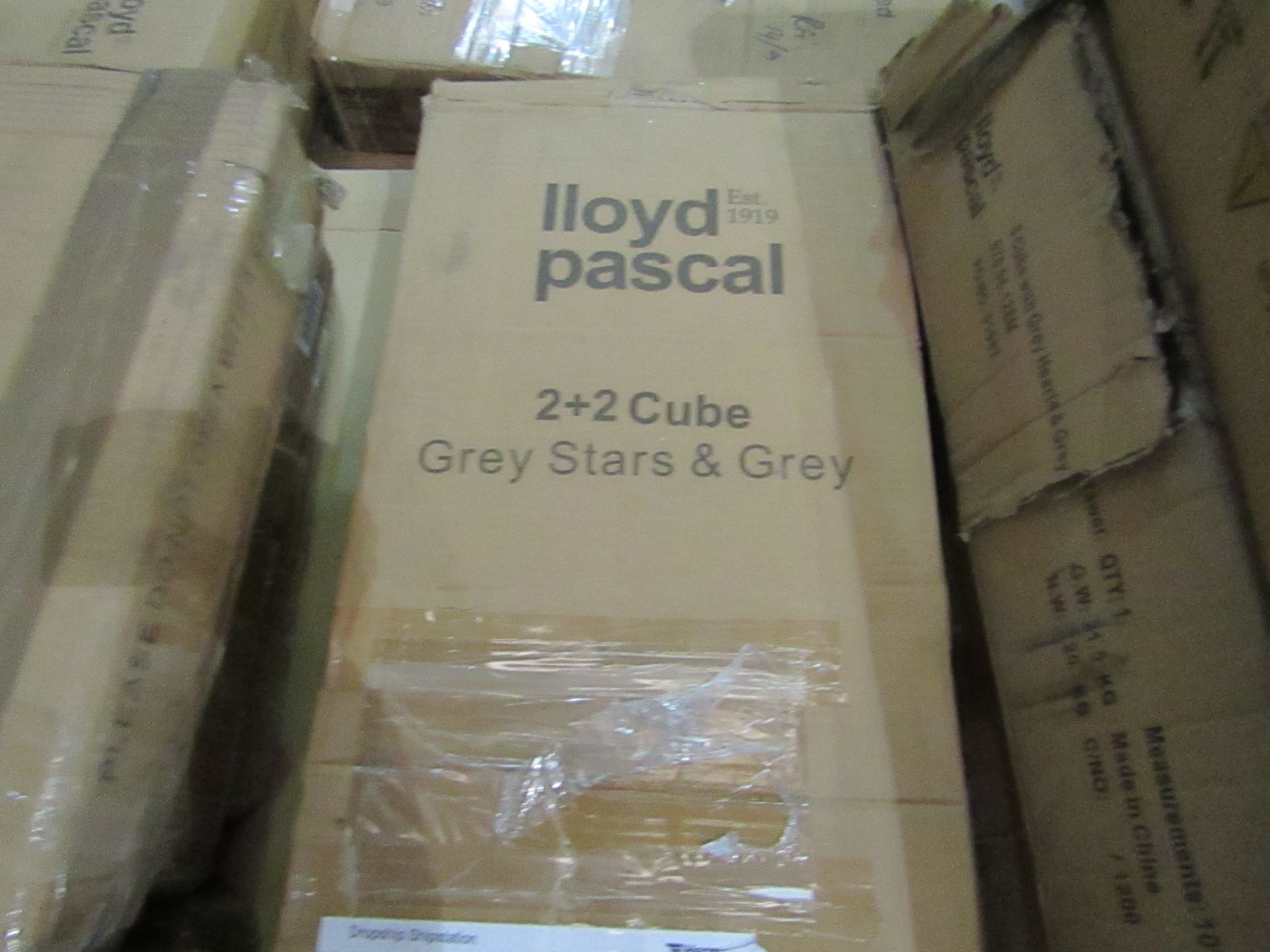 Lloyd Pascal 2 + 2 Cube in Grey Stars & Grey. RRP £79. Boxed & unchecked - Image 2 of 2