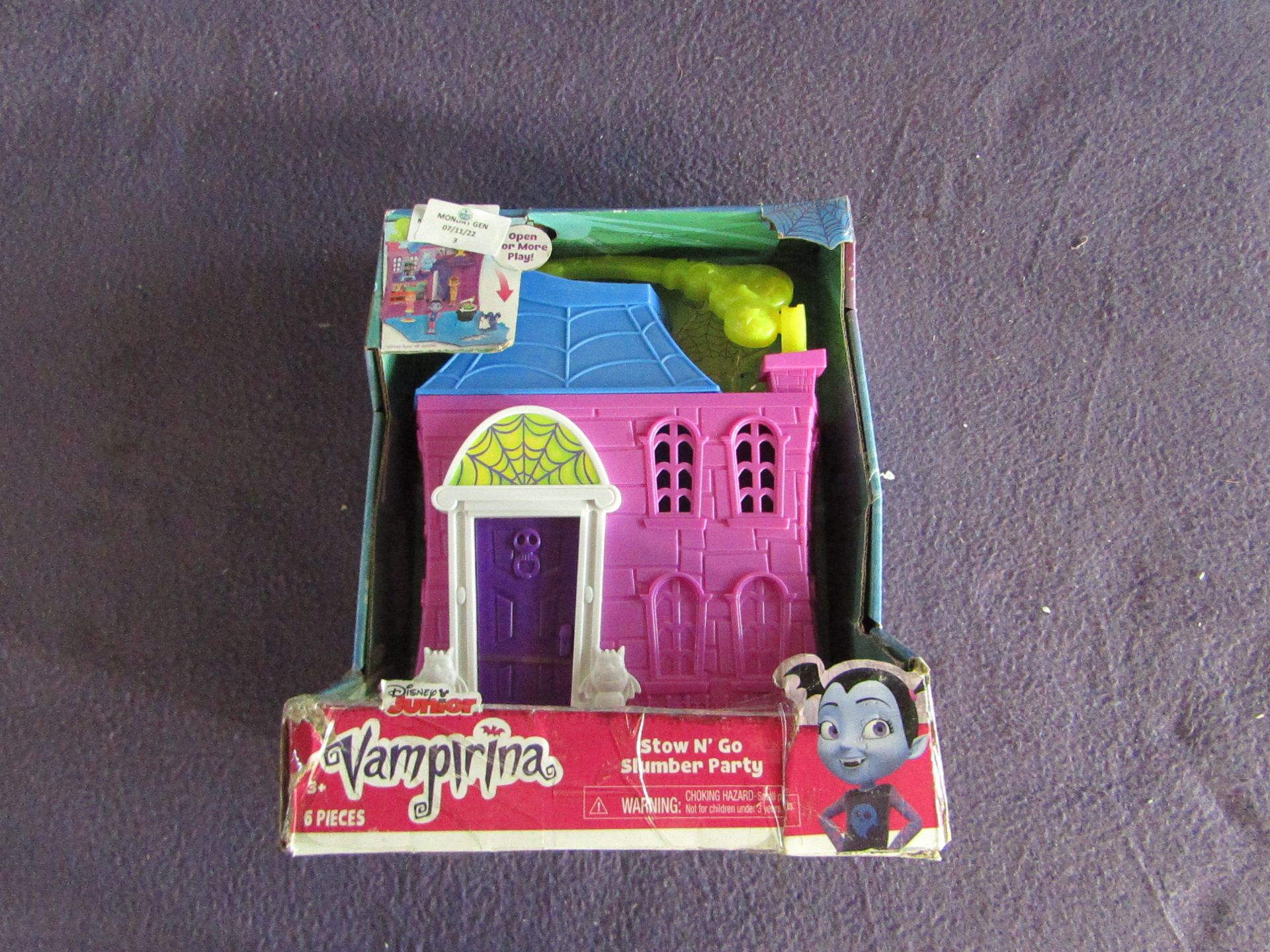 Disney Junior - Vampirina Stow N Go Slumber Party Toy - Unchecked & Box Damaged.