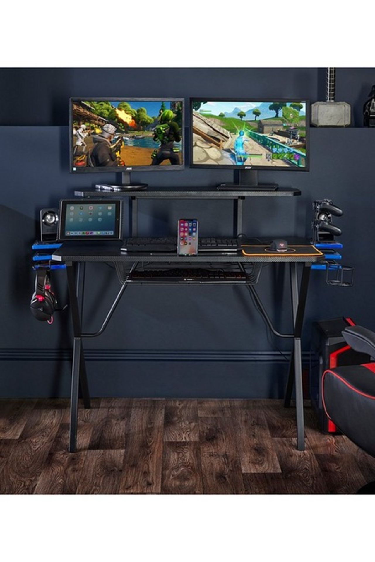 Lloyd Pascal ULTIMATE Gaming Desk, Black. RRP £199