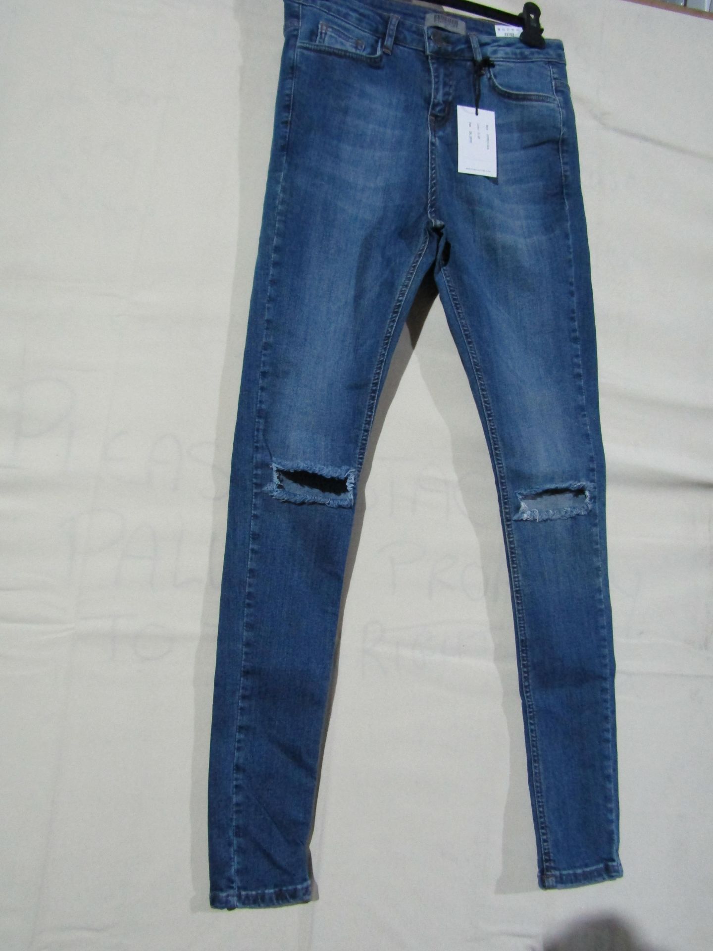 RiskCoulture Ripped Knee Skinny Jeans Size 30/30 Skinny Jeans
