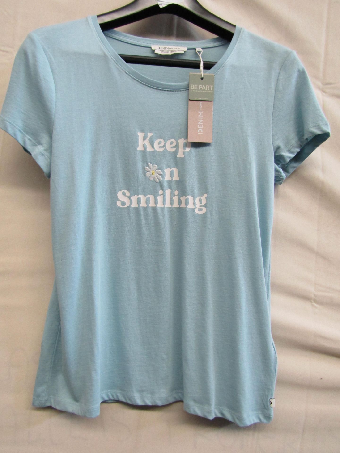 Tom Tailor T/Shirt ( With Keep On Smiling Motif On The Front ) Size S New With Tags