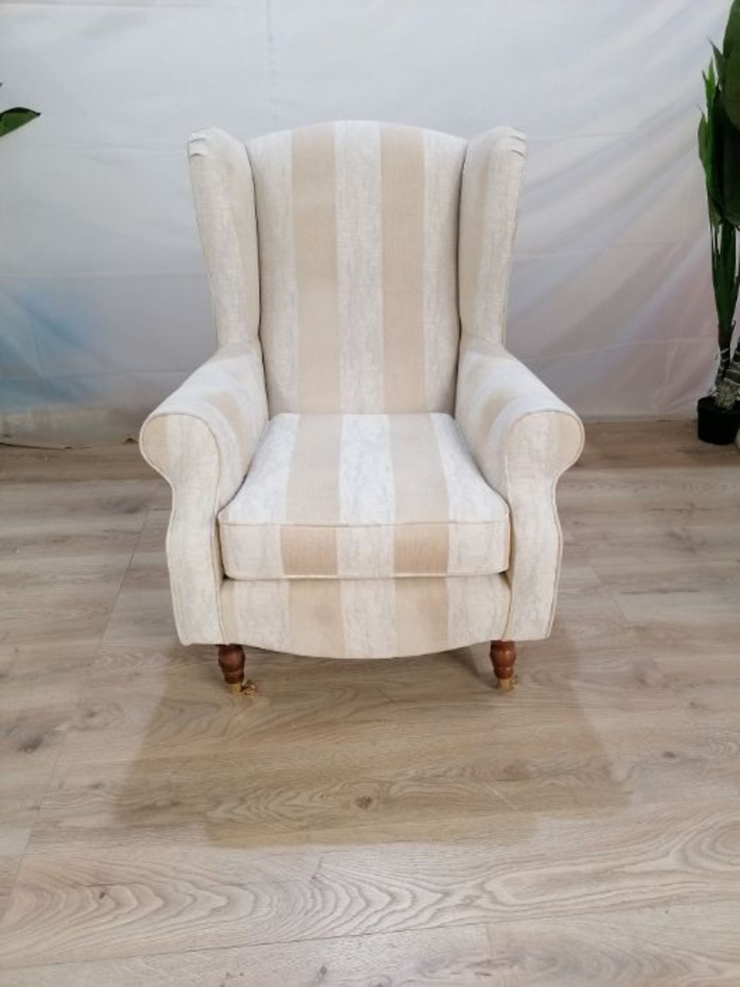 HSL Glenmore Armchair Windsor Stripe Natural Teak Back Standard Chair RRP £591 SKU HSL-AP-FT01029792 - Image 2 of 2