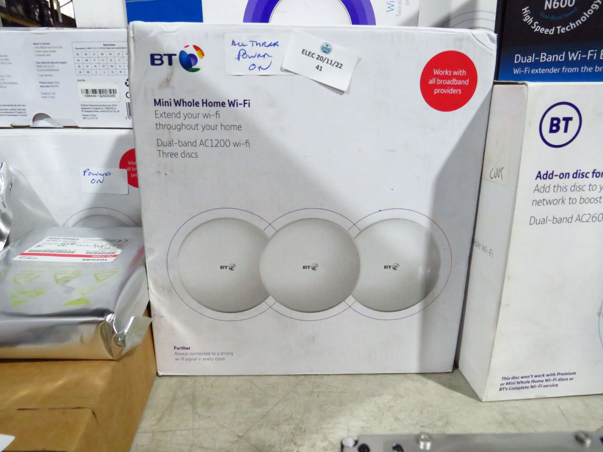 BT Mini Whole Home Wifi 3 disc set, dual band AC1200, the disc power on but we havent tested them