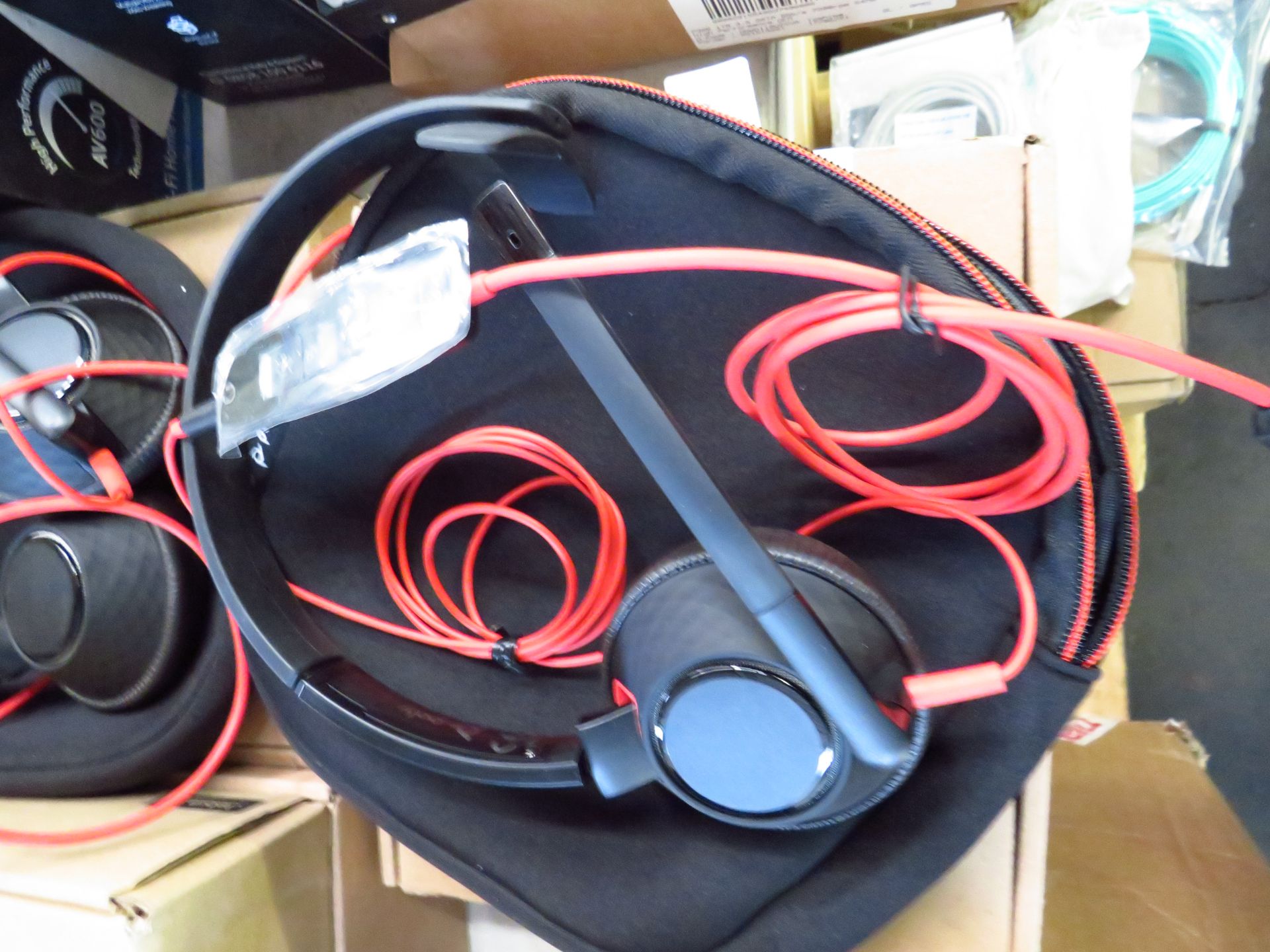 Poly Blackwire 5210 mono Usb headset, tested and working for sound to the earpiece and microphone