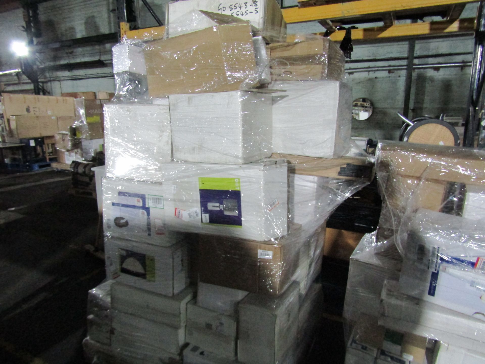 Pallet of approx 51 End of Line Lights/Lamps. Items are untested but are all boxed