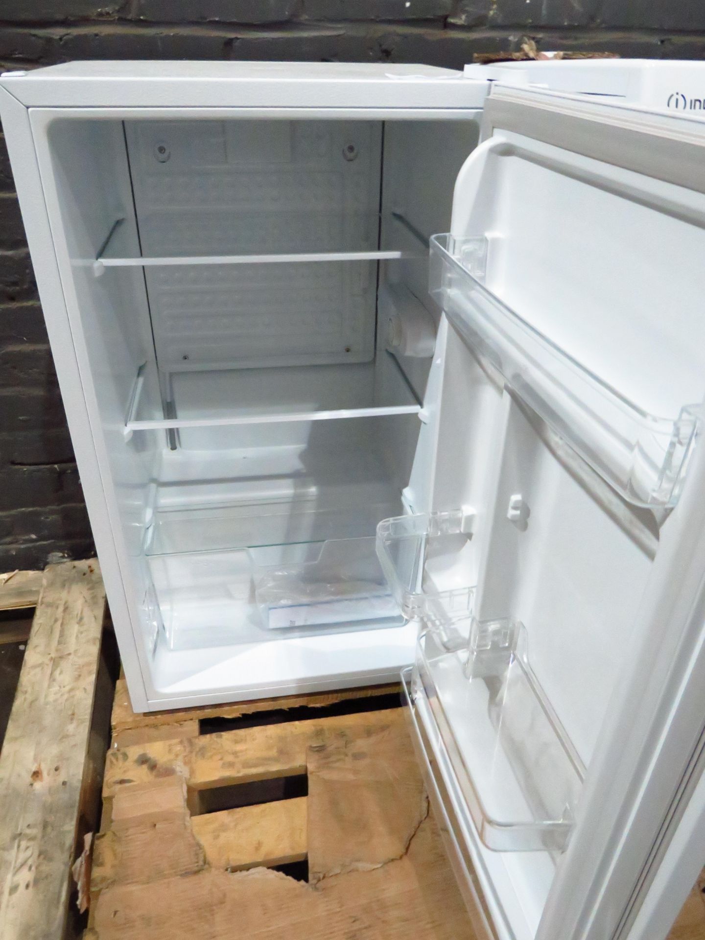 Fridgemaster under counter fridge, tested working. RRP œ129 - Image 2 of 2