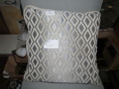 Oak Furnitureland Patterned Silver Cushion 40cm RRP ¶œ24.99