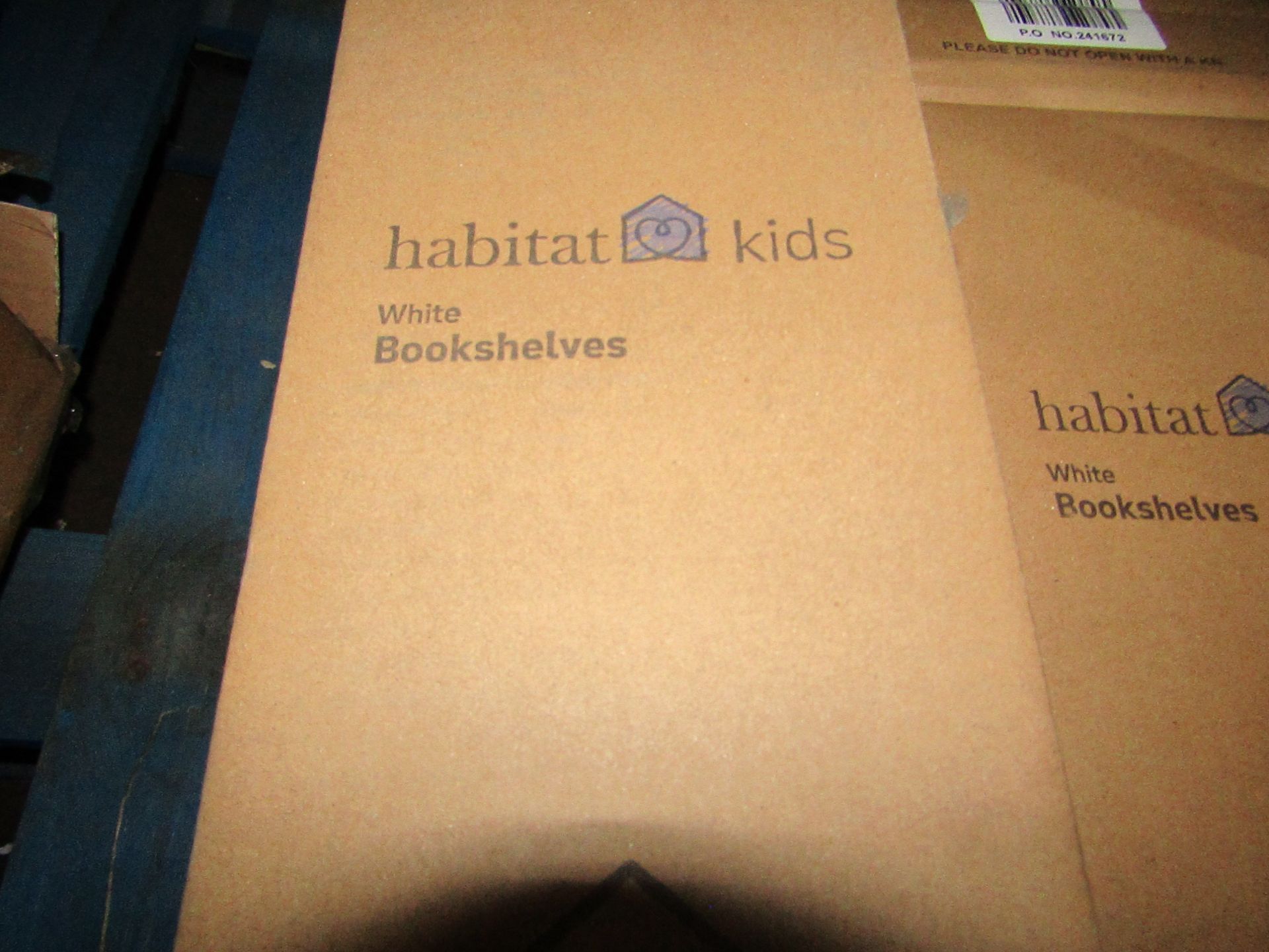 4x Habitat Kids - Set of 2 White Book Shelves - Unchecked & Boxes Damaged.