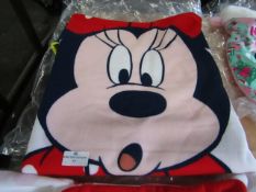 Minnie Mouse - Fleece Blanket - Unused & Packaged.